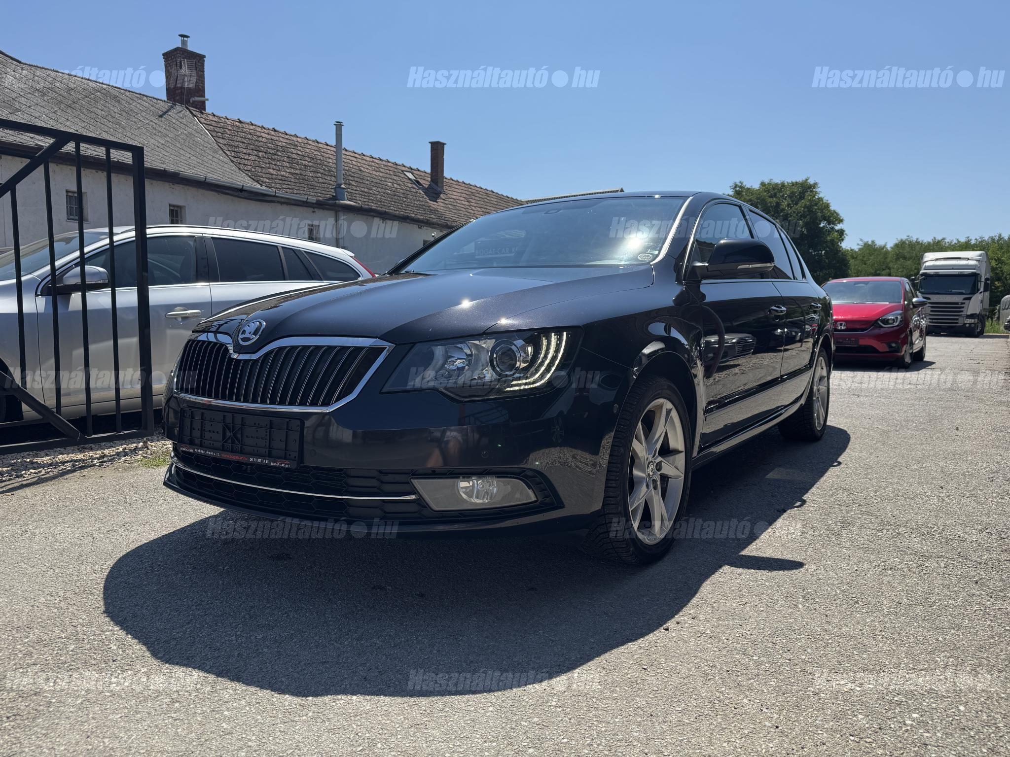 SKODA SUPERB 2013/11 - 1