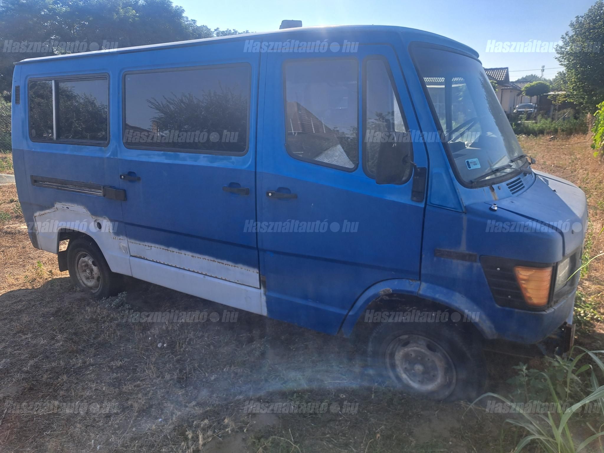 MERCEDES-BENZ 207 1988 - 1