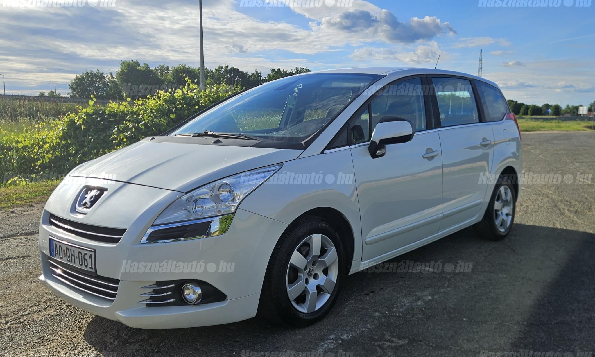 PEUGEOT 5008 2012/6 - 1