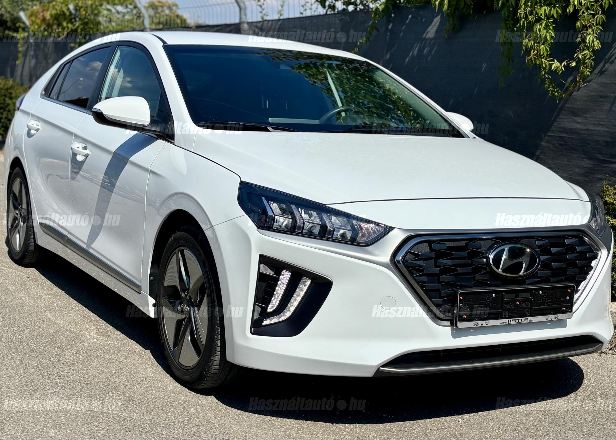 HYUNDAI IONIQ 2022/1 - 1