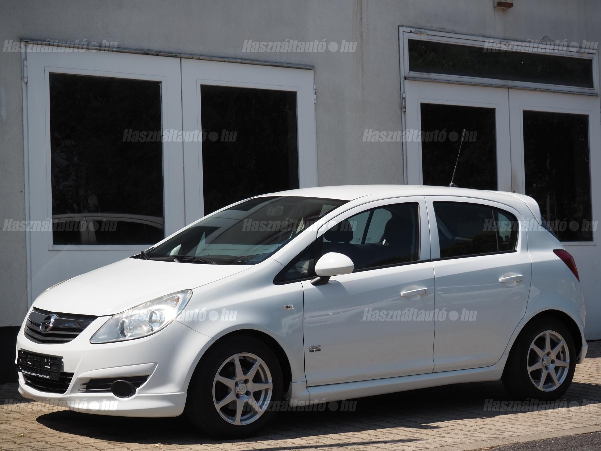 OPEL CORSA D 2010/11 - 1