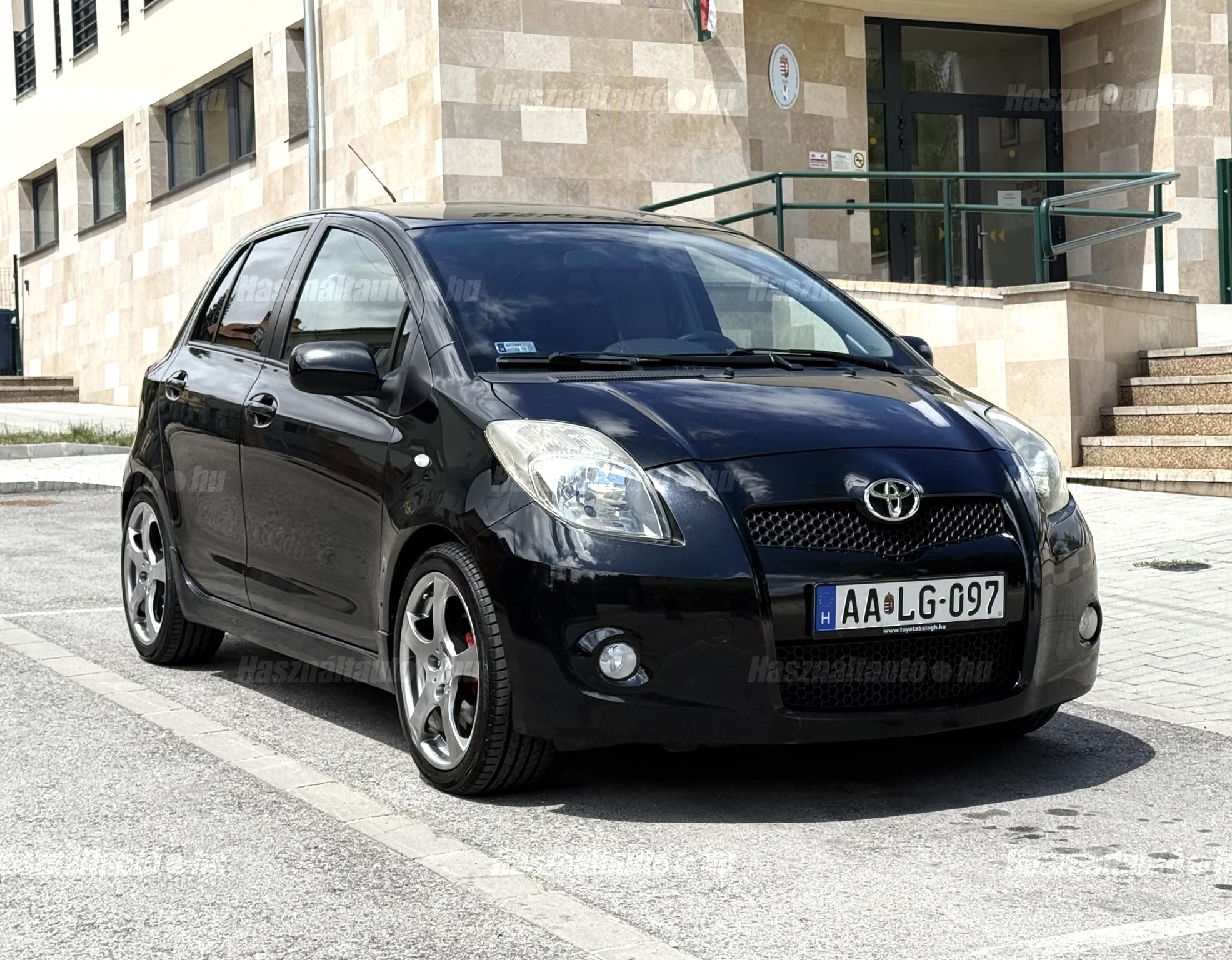 TOYOTA YARIS 2007/2 - 1