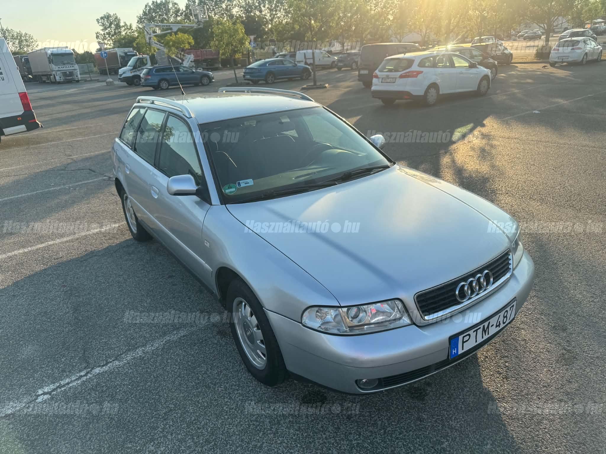 AUDI A4 2000/9 - 1