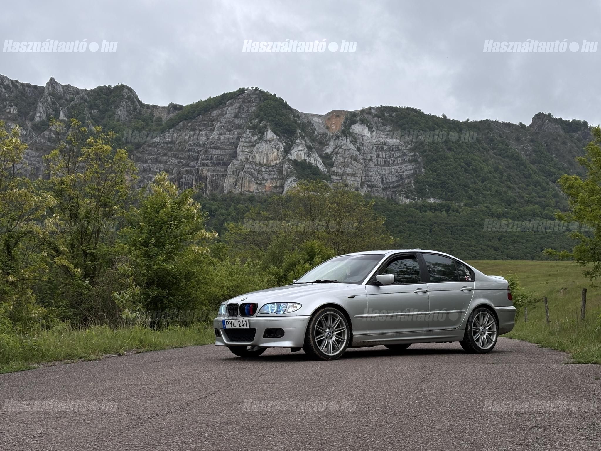 BMW 318 2002/10 - 1