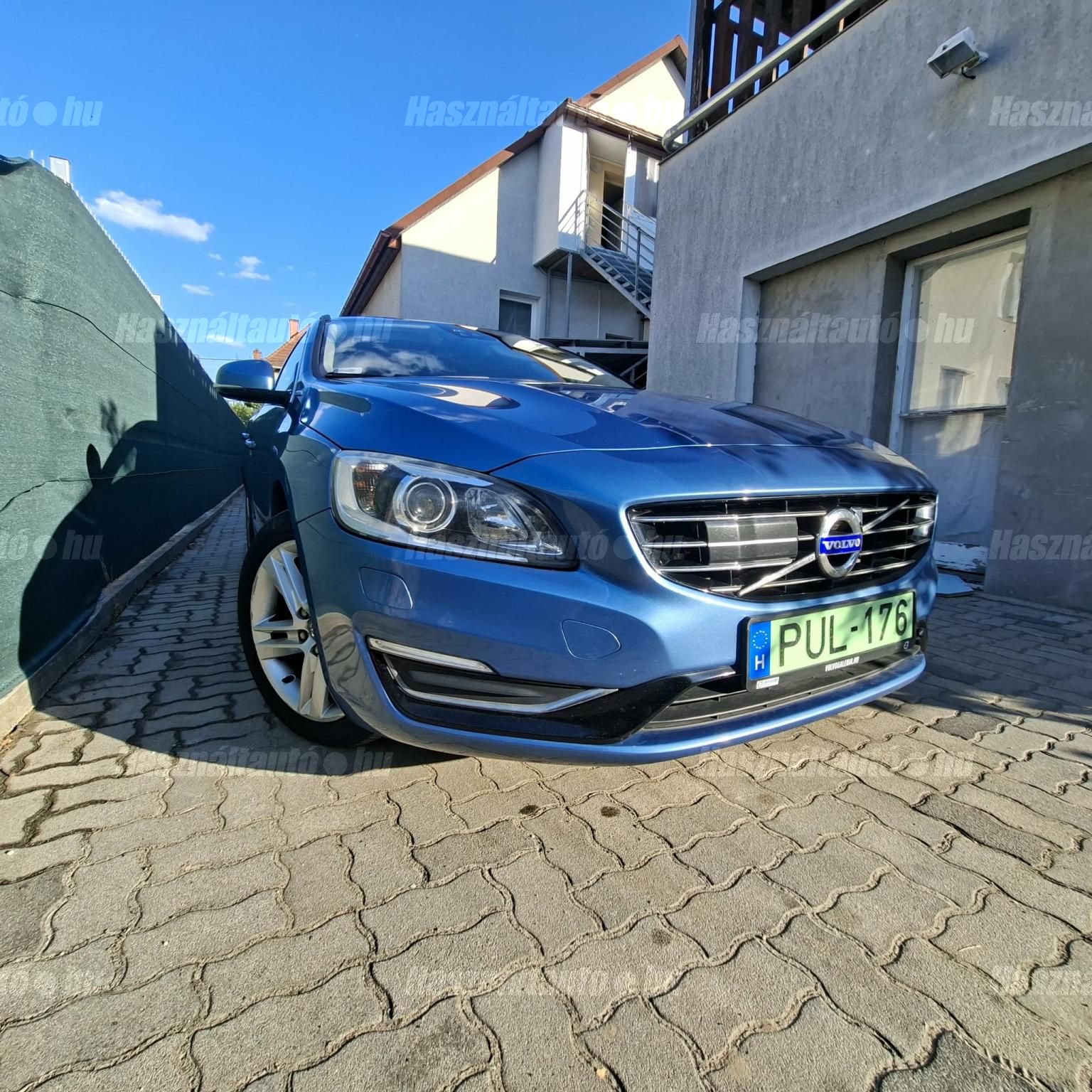 VOLVO V60 2014 - 1