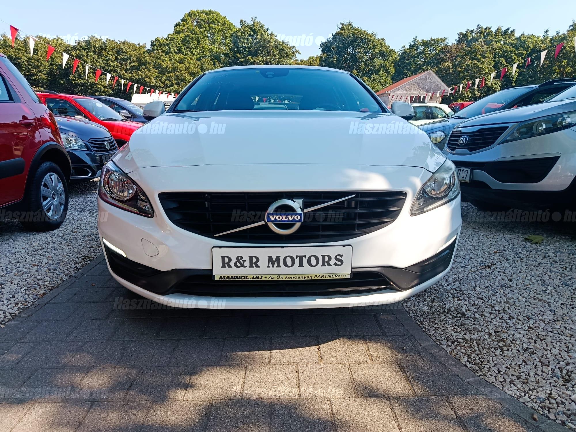VOLVO V60 2016/1 - 1