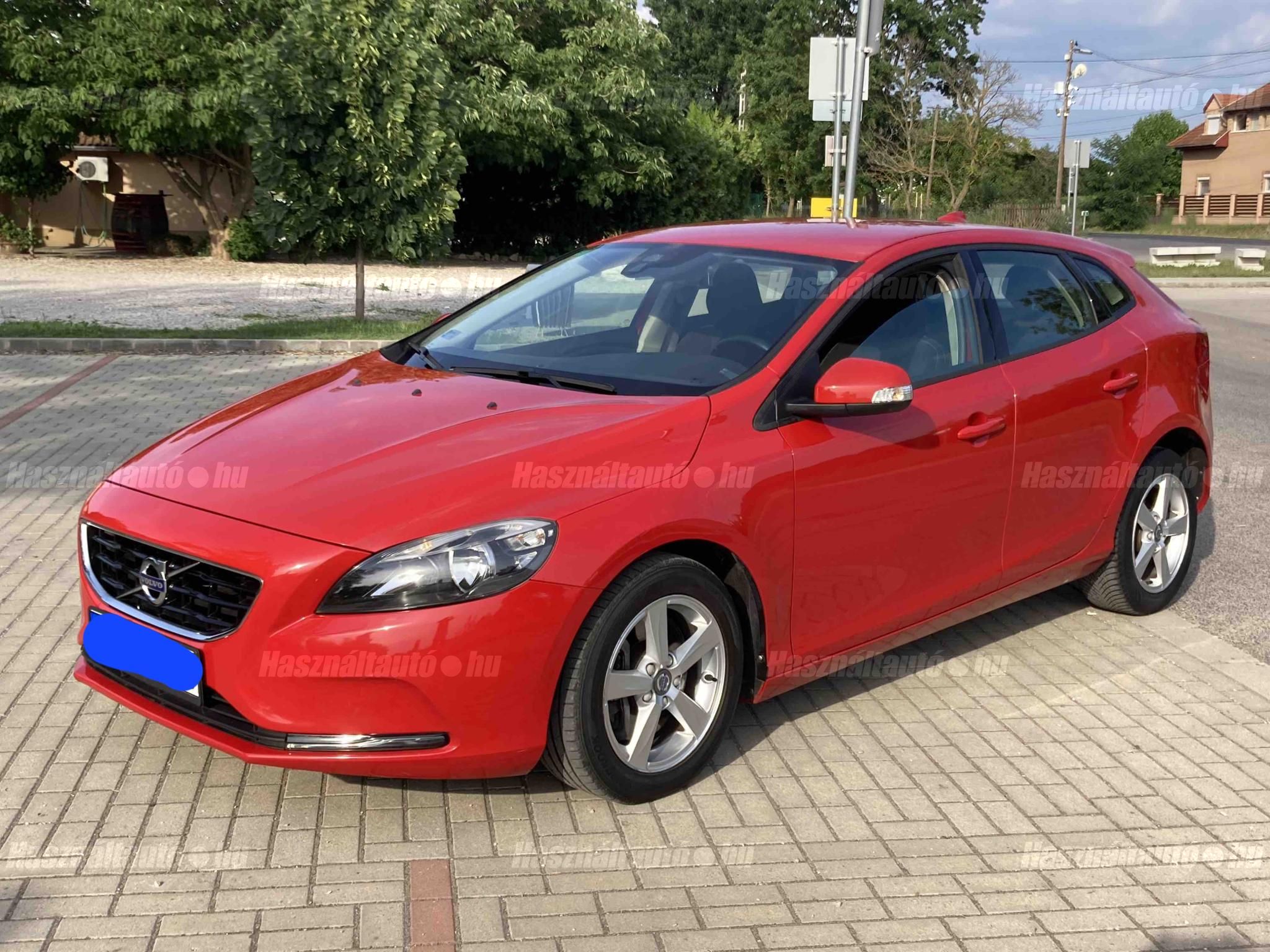VOLVO V40 2016/2 - 1