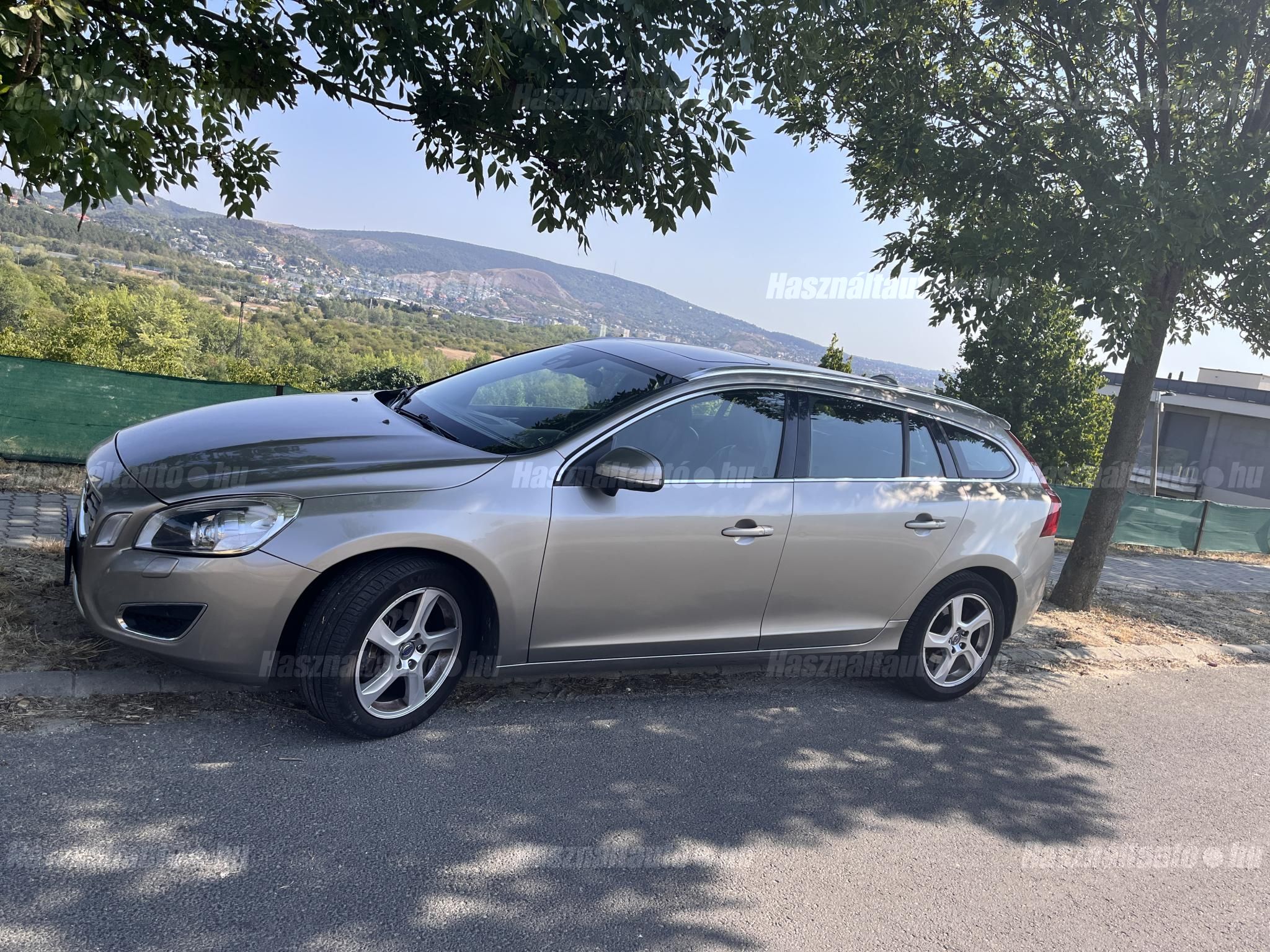 VOLVO V60 2011/10 - 1