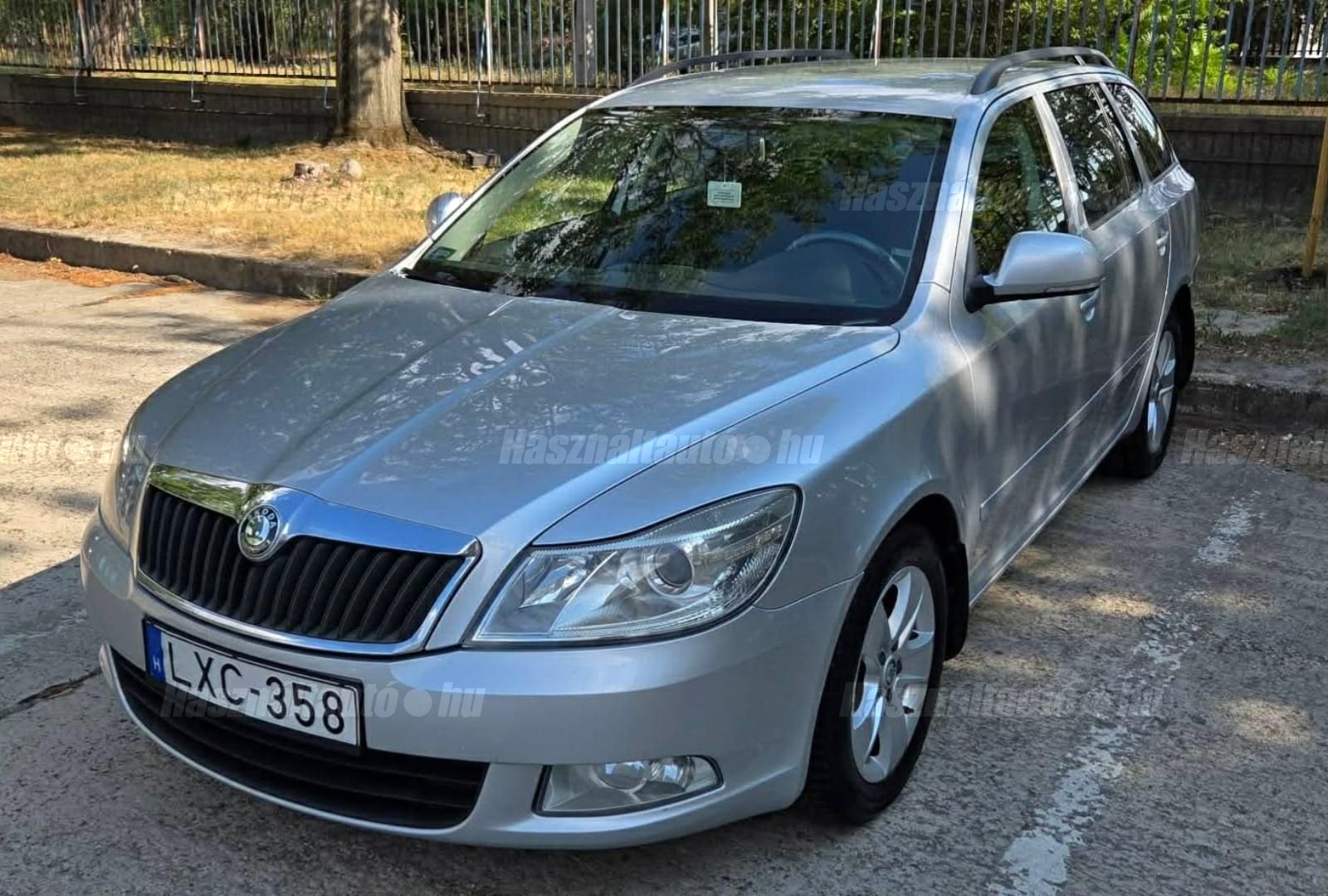 SKODA OCTAVIA 2011 - 1