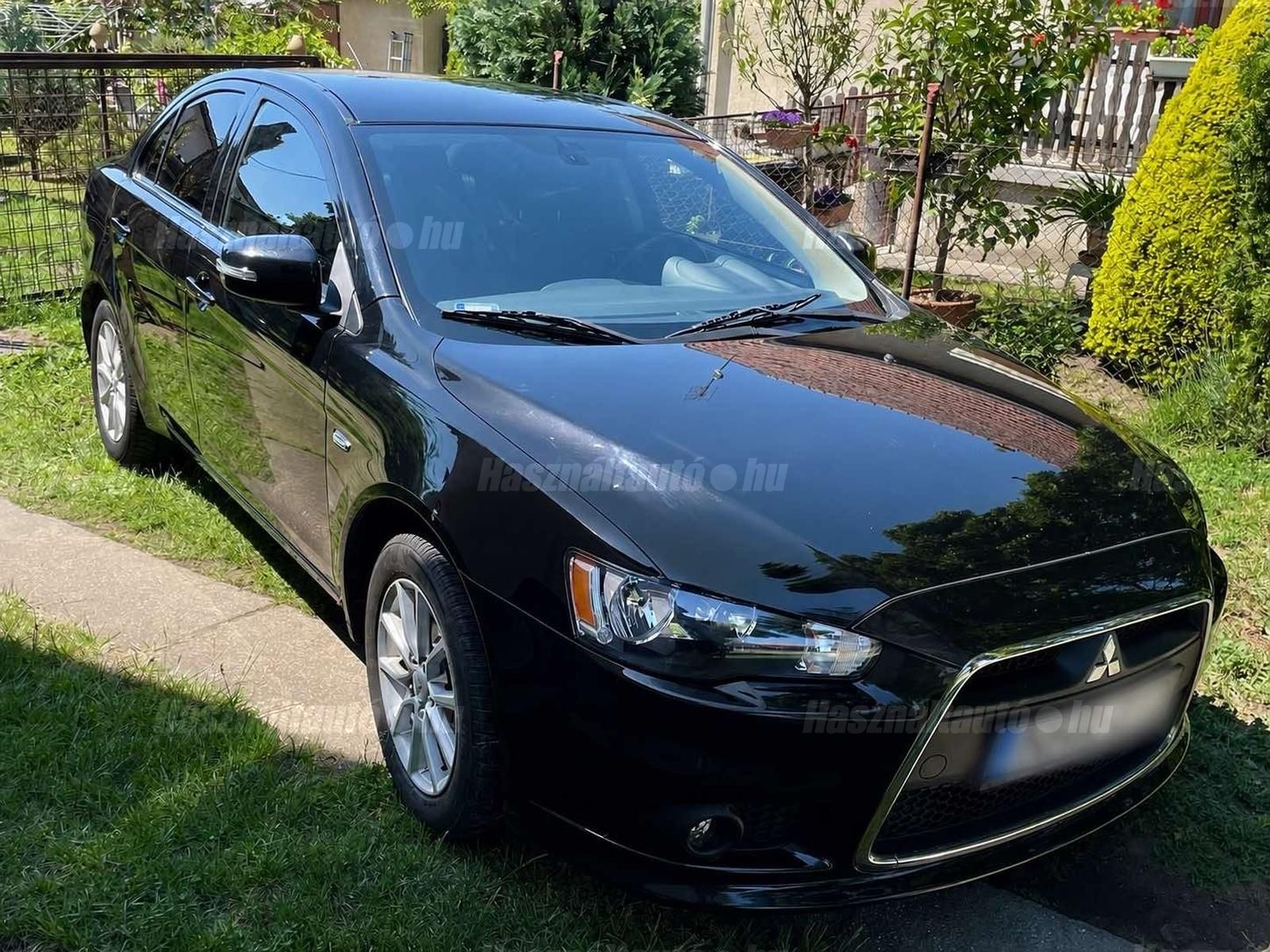 MITSUBISHI LANCER 2015/10 - 1