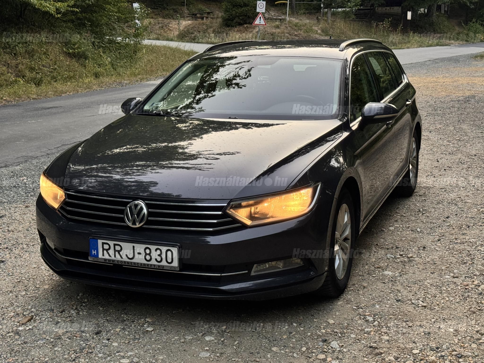 VOLKSWAGEN PASSAT VIII 2016/10 - 1