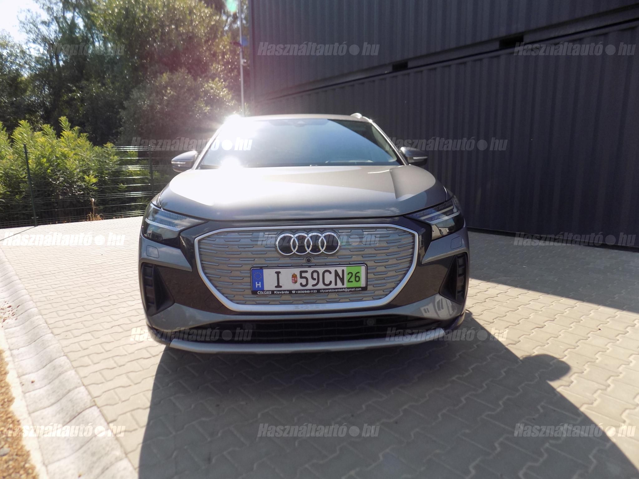AUDI Q4 2022/11 - 1