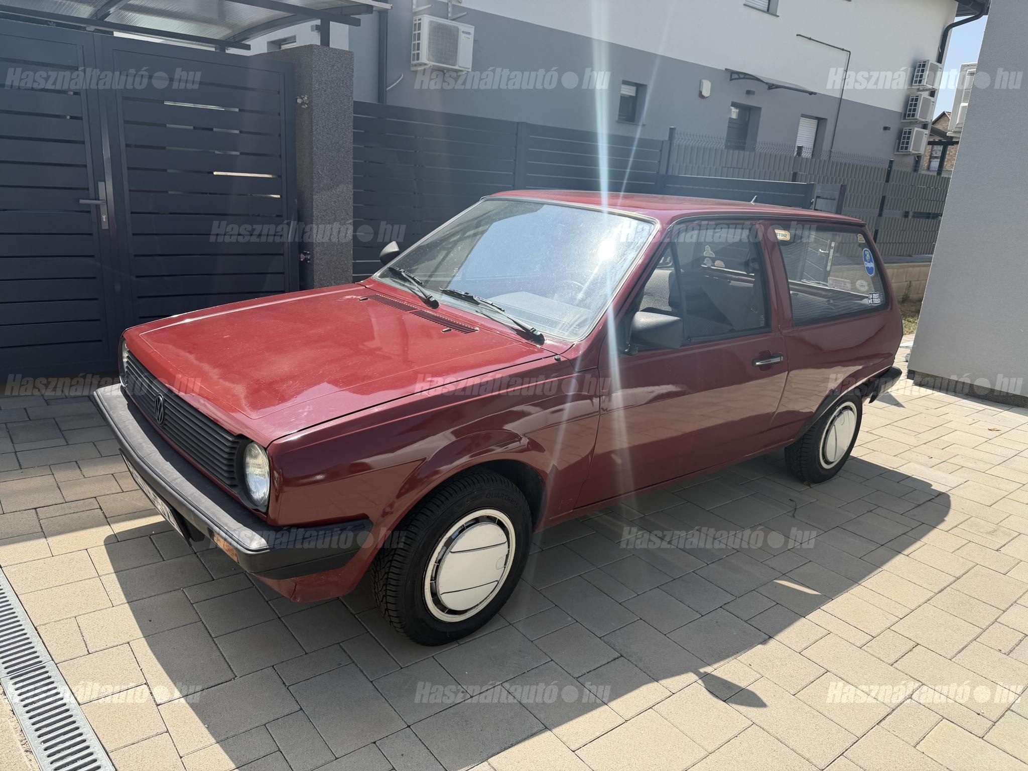 VOLKSWAGEN POLO II 1985/12 - 1