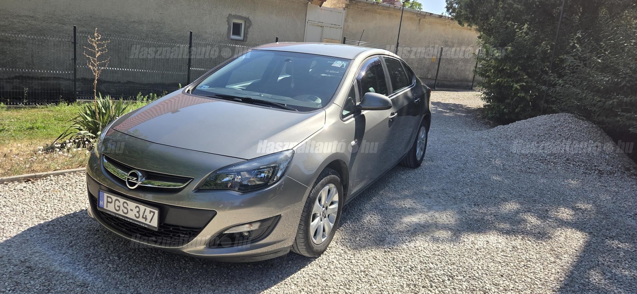 OPEL ASTRA J 2017/8 - 1