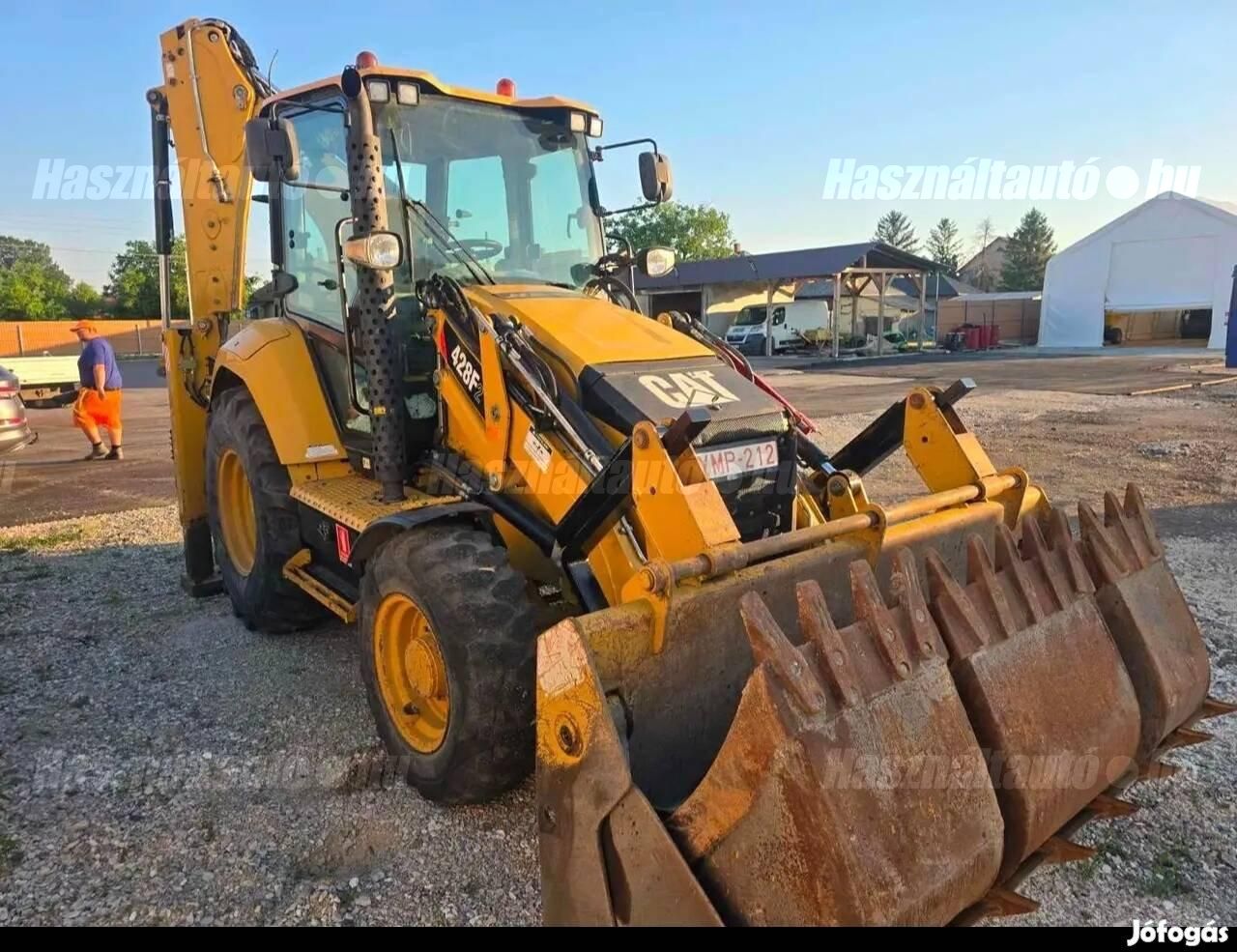 CATERPILLAR 2017 - 1