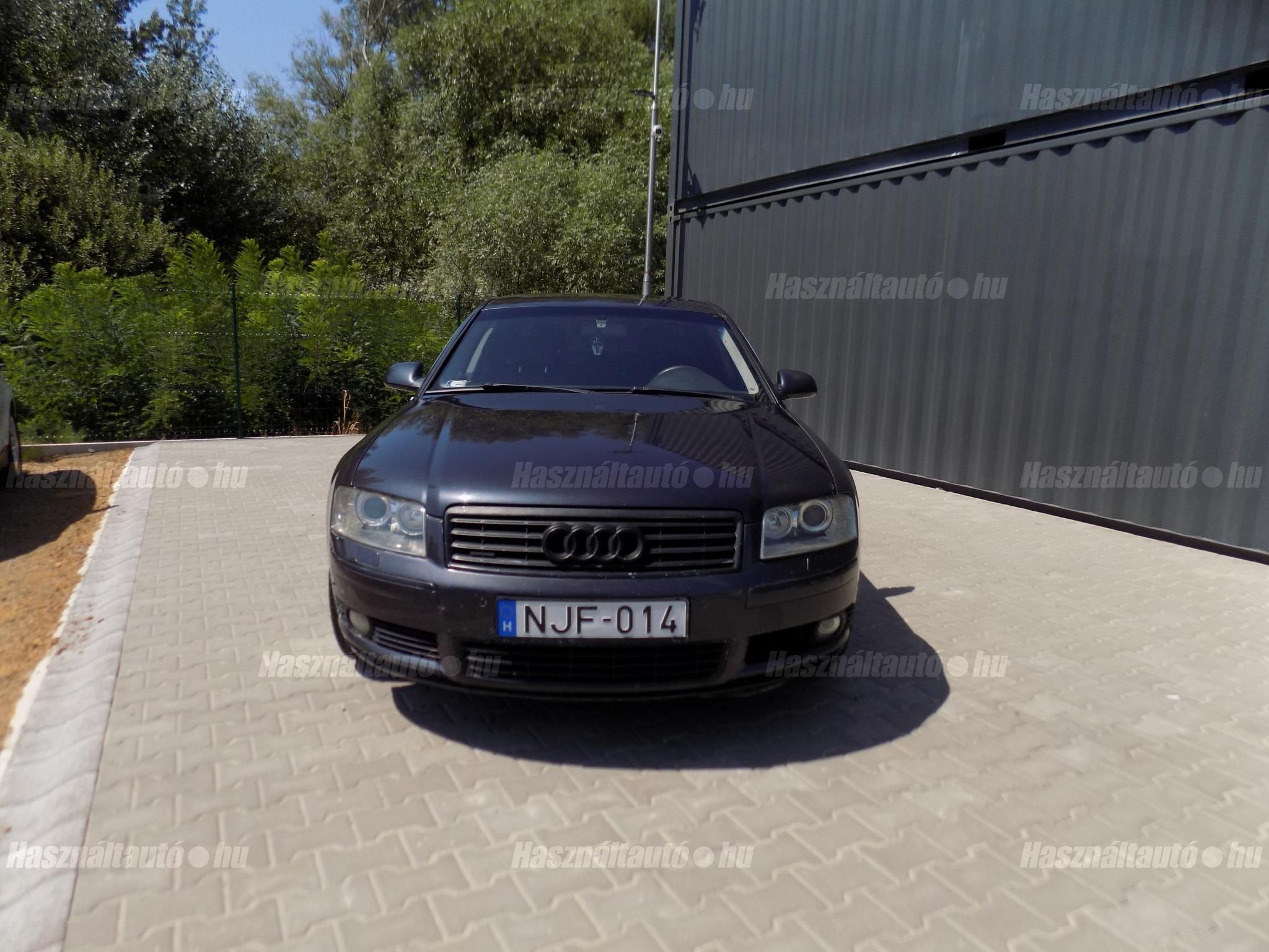 AUDI A8 2004/10 - 1