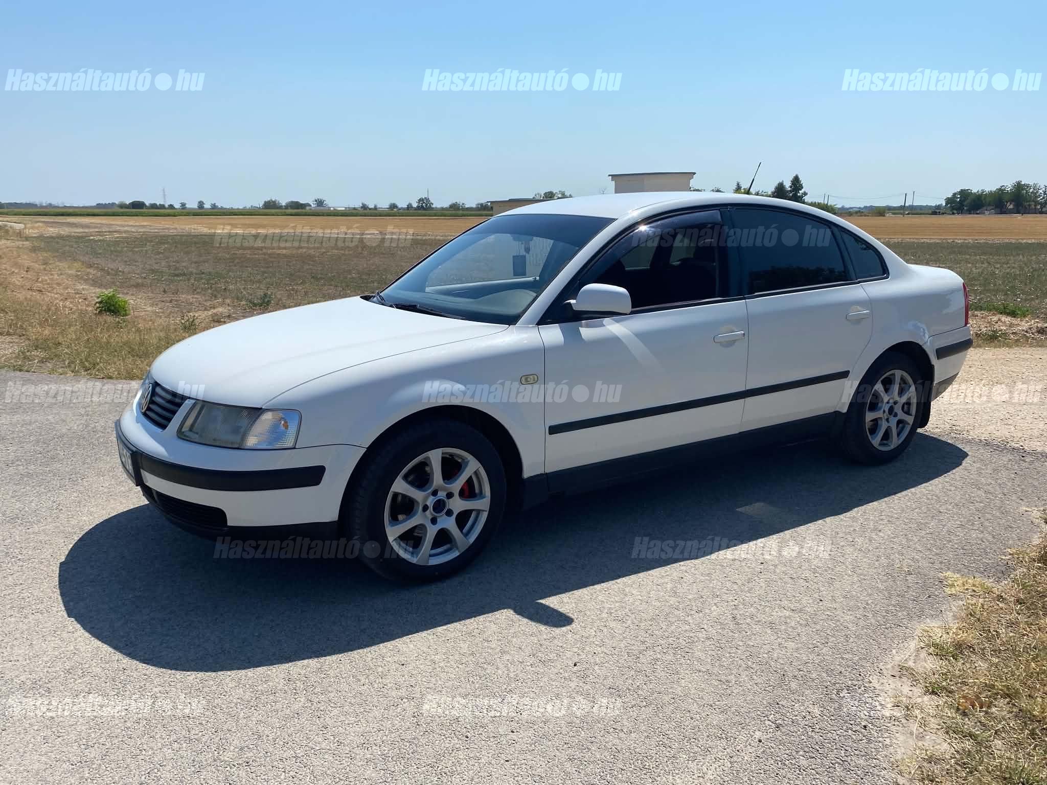 VOLKSWAGEN PASSAT 1999/1 - 1