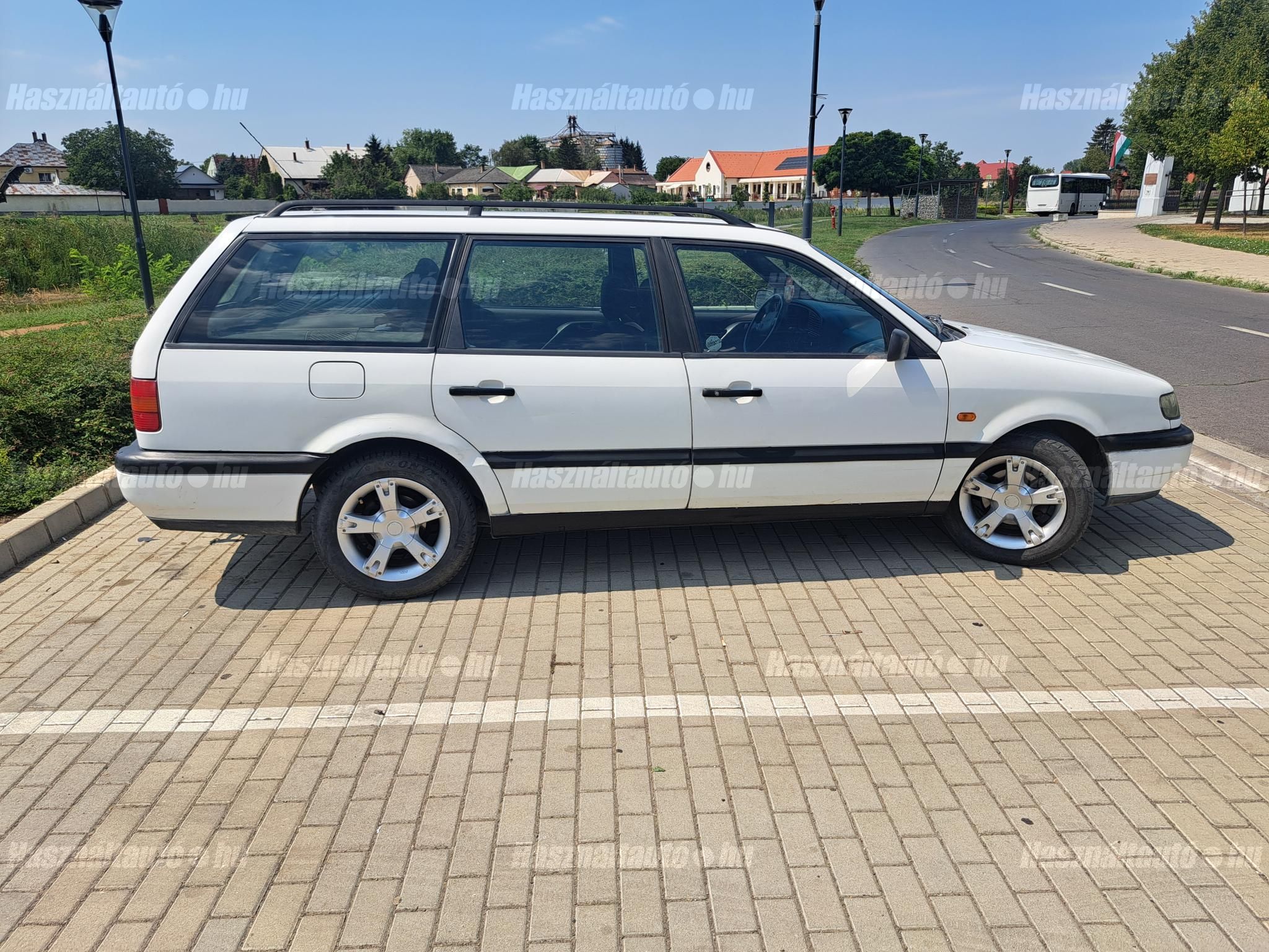VOLKSWAGEN PASSAT IV 1995/12 - 1