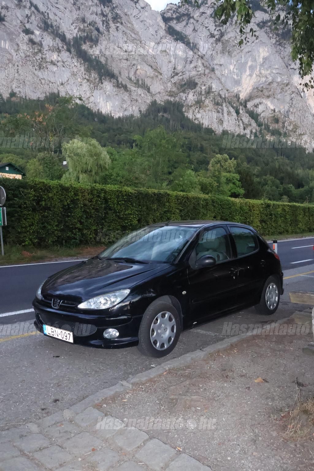 PEUGEOT 206 2008/4 - 1