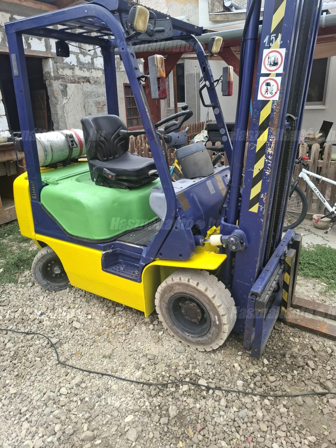 KOMATSU 2004/12 - 1