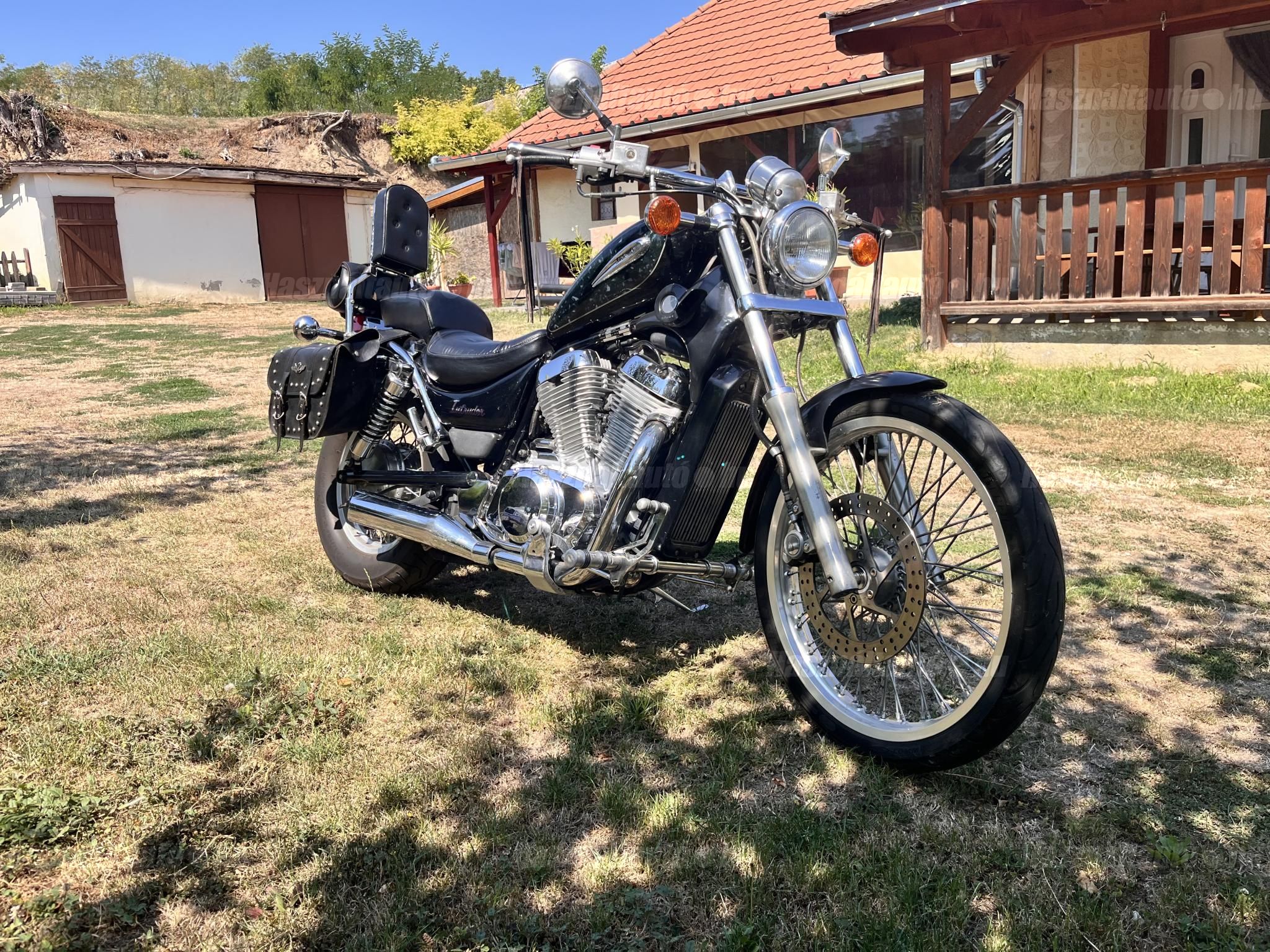 SUZUKI VS 600 (INTRUDER) 1995/6 - 1