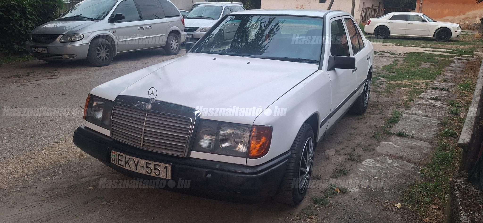 MERCEDES-BENZ W 124 1986/11 - 1