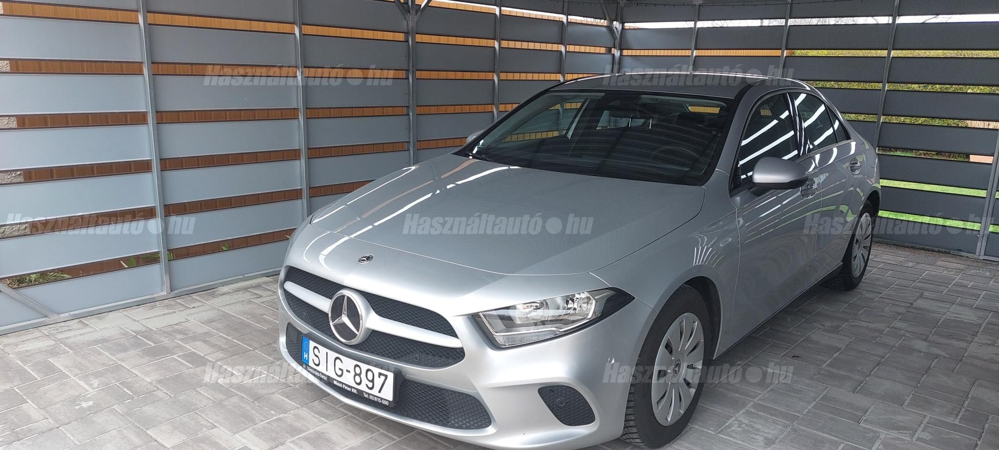 MERCEDES-BENZ A 180 2020/9 - 1