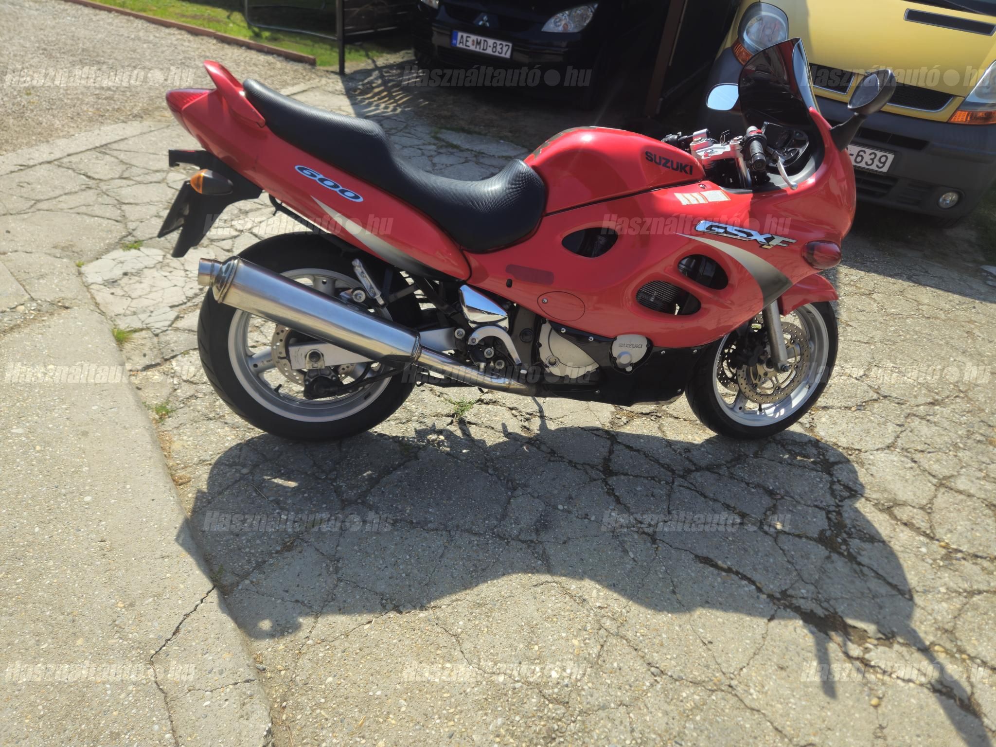 SUZUKI GSX 600 F 2001/7 - 1
