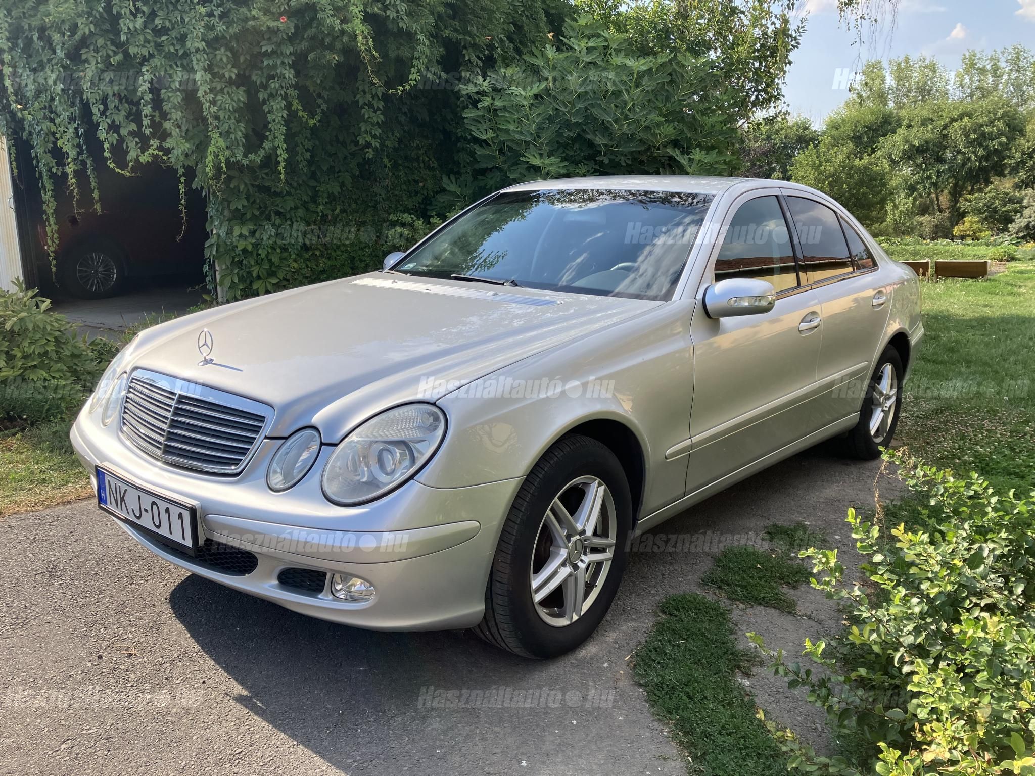 MERCEDES-BENZ E 270 2003/7 - 1