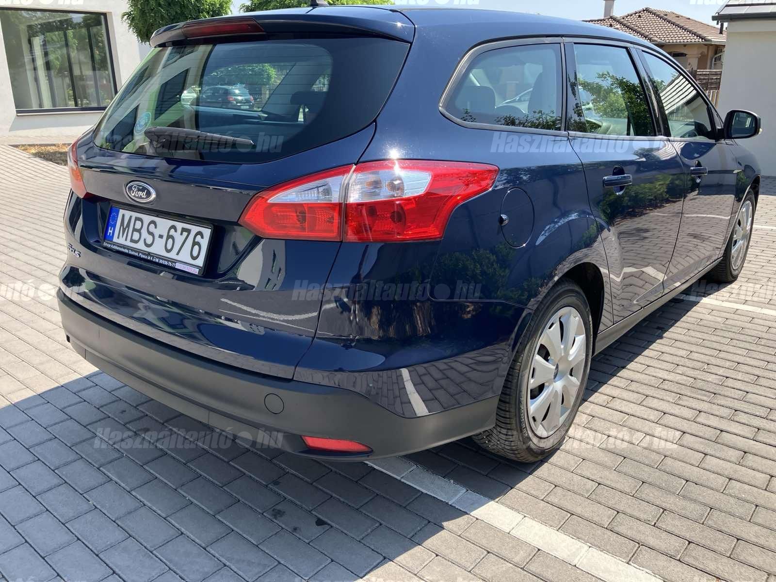 FORD FOCUS 2011/12 - 1