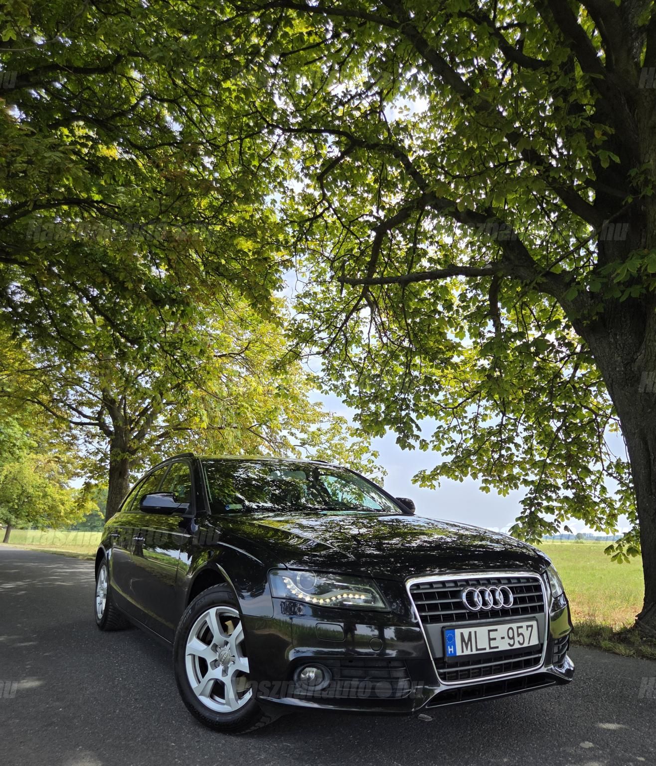 AUDI A4 2010/7 - 1
