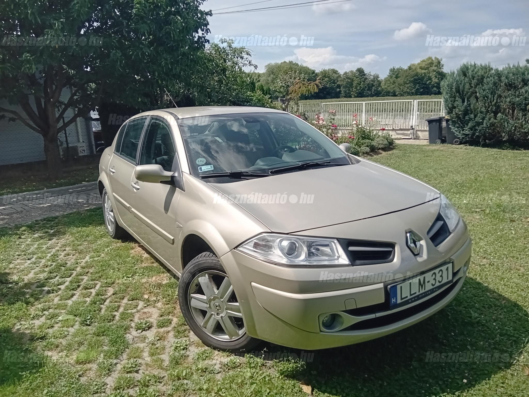 RENAULT MEGANE 2009/3 - 1