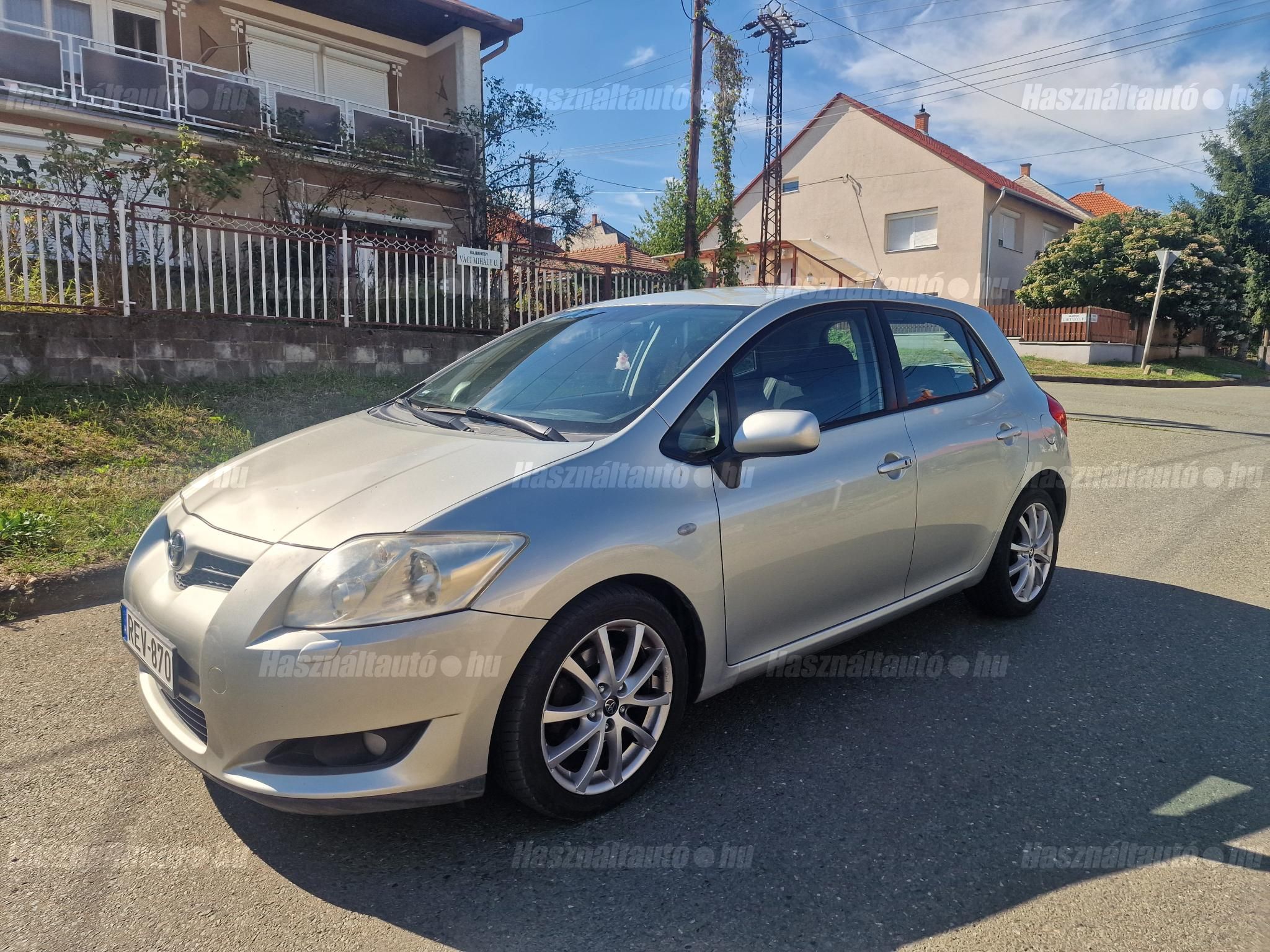 TOYOTA AURIS 2007/10 - 1