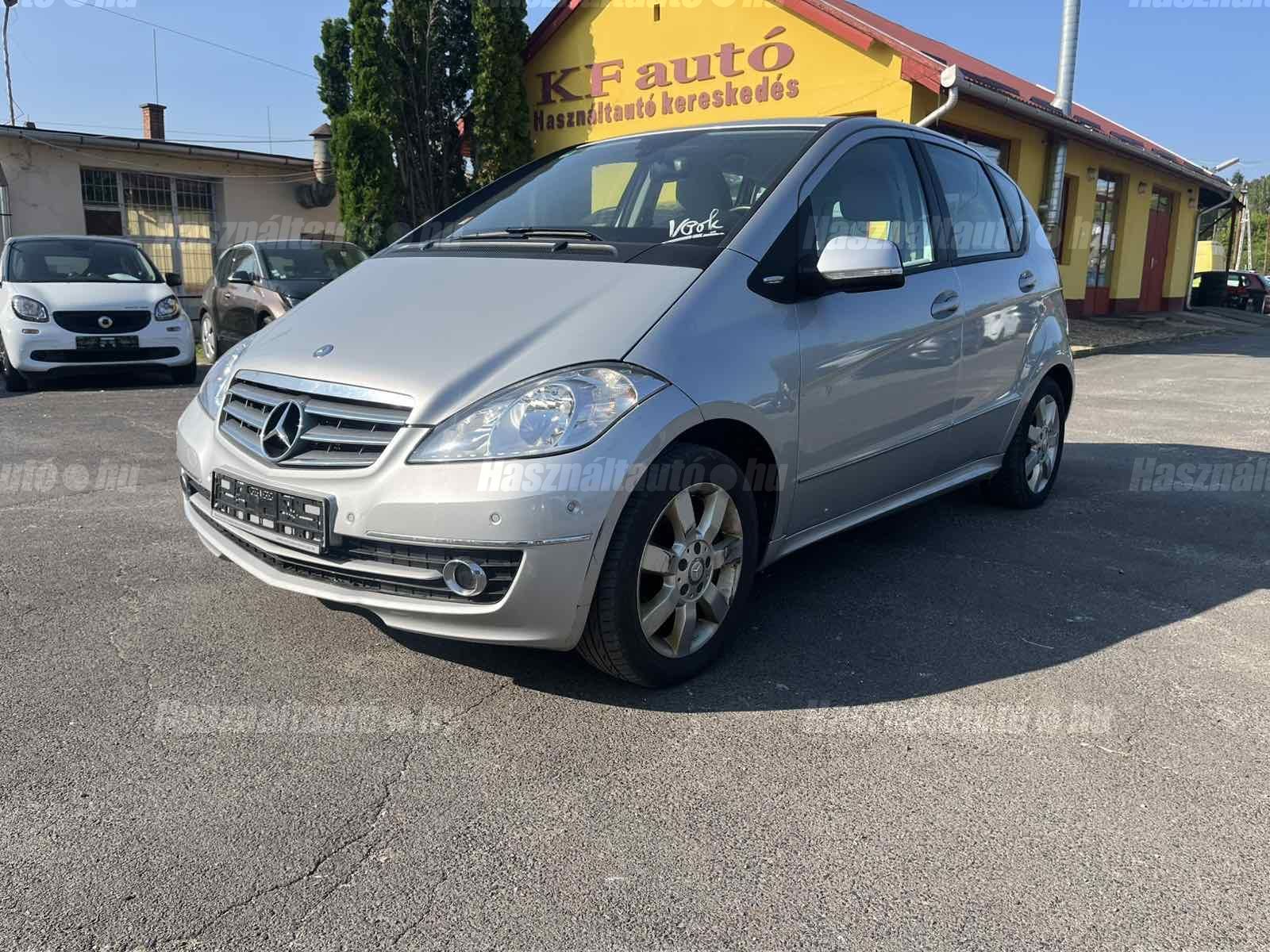 MERCEDES-BENZ A 200 2010/2 - 1