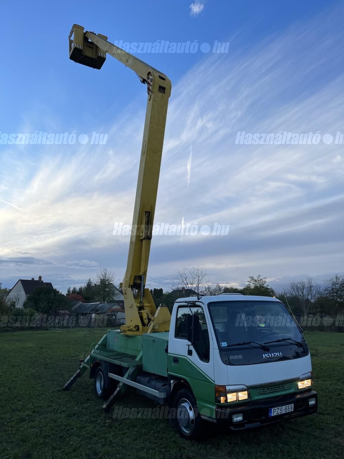 ISUZU 2006/12 - 1