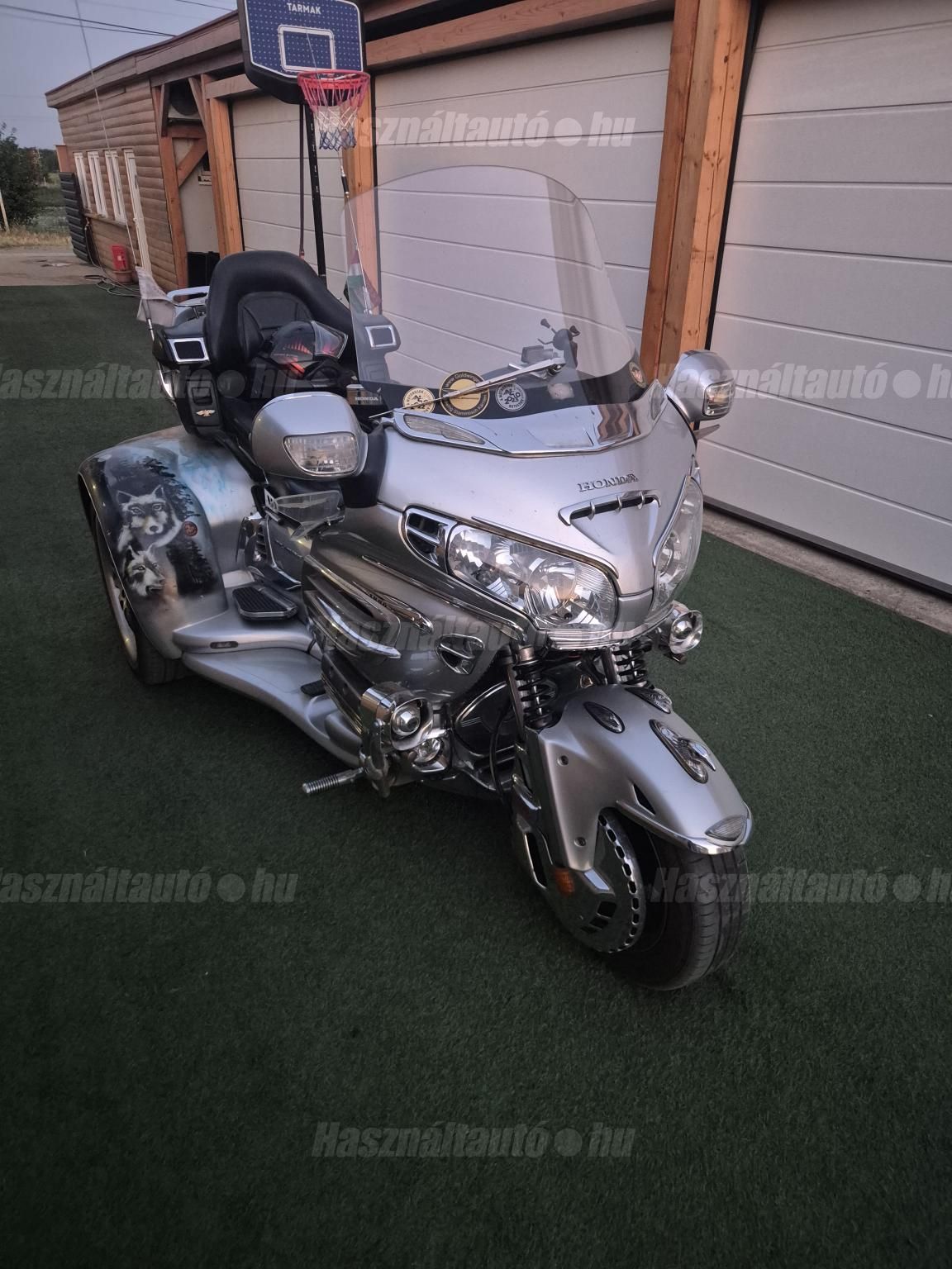 HONDA GL 1800 (GOLD WING) 2002/2 - 1