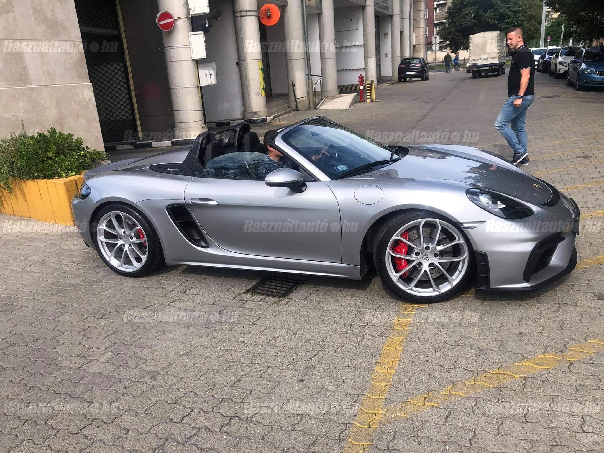 PORSCHE 718 2021/4 - 1
