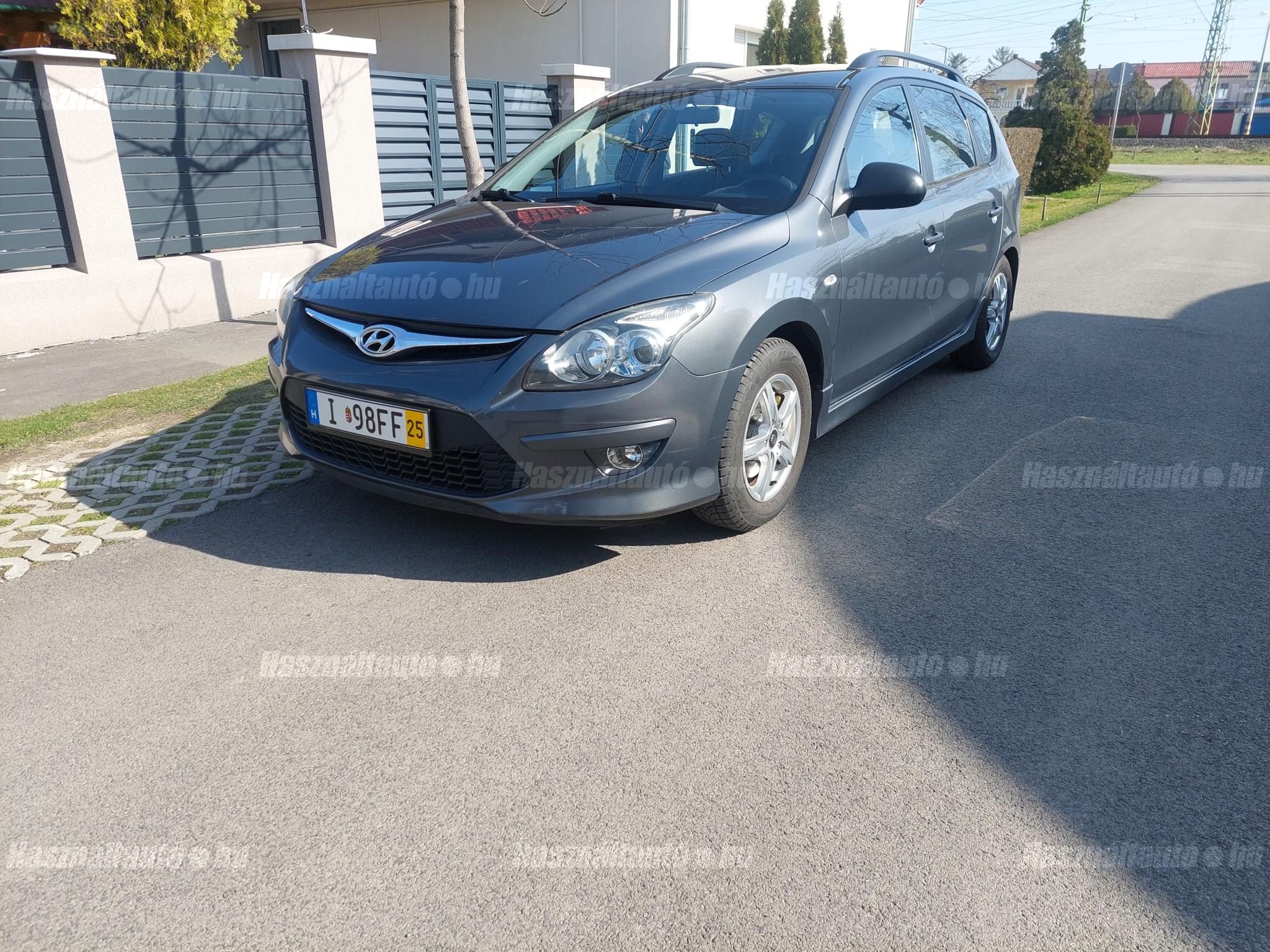 HYUNDAI I30 2011/12 - 1