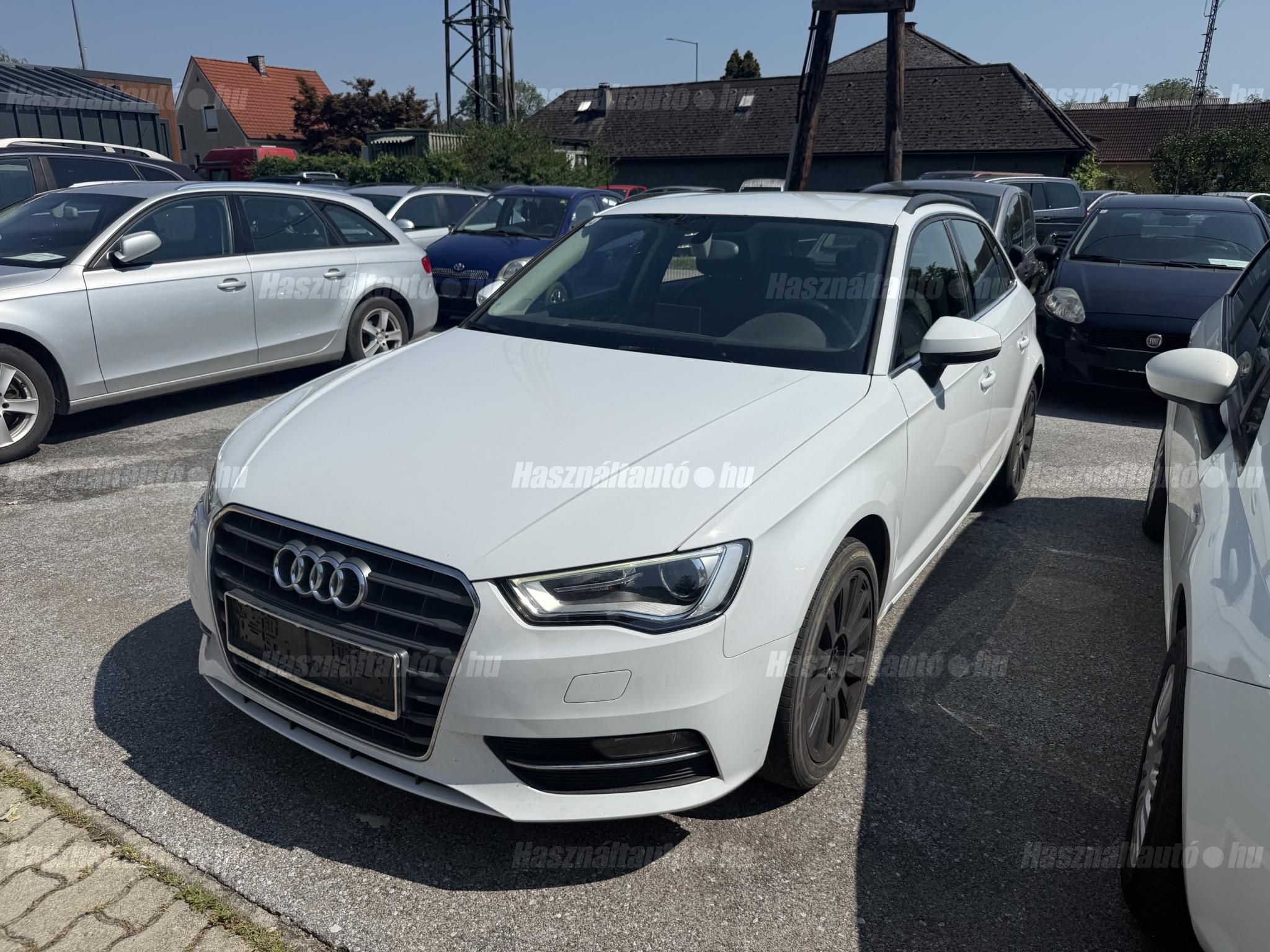AUDI A3 2013/5 - 1