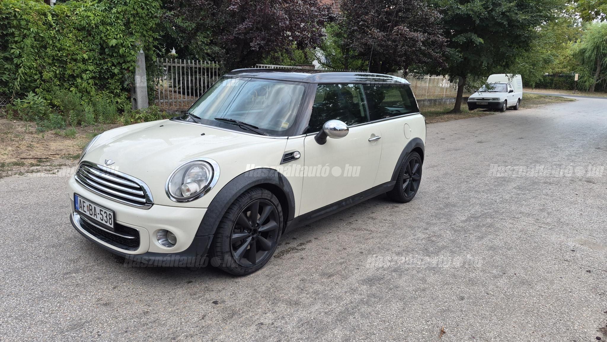MINI CLUBVAN 2011/12 - 1