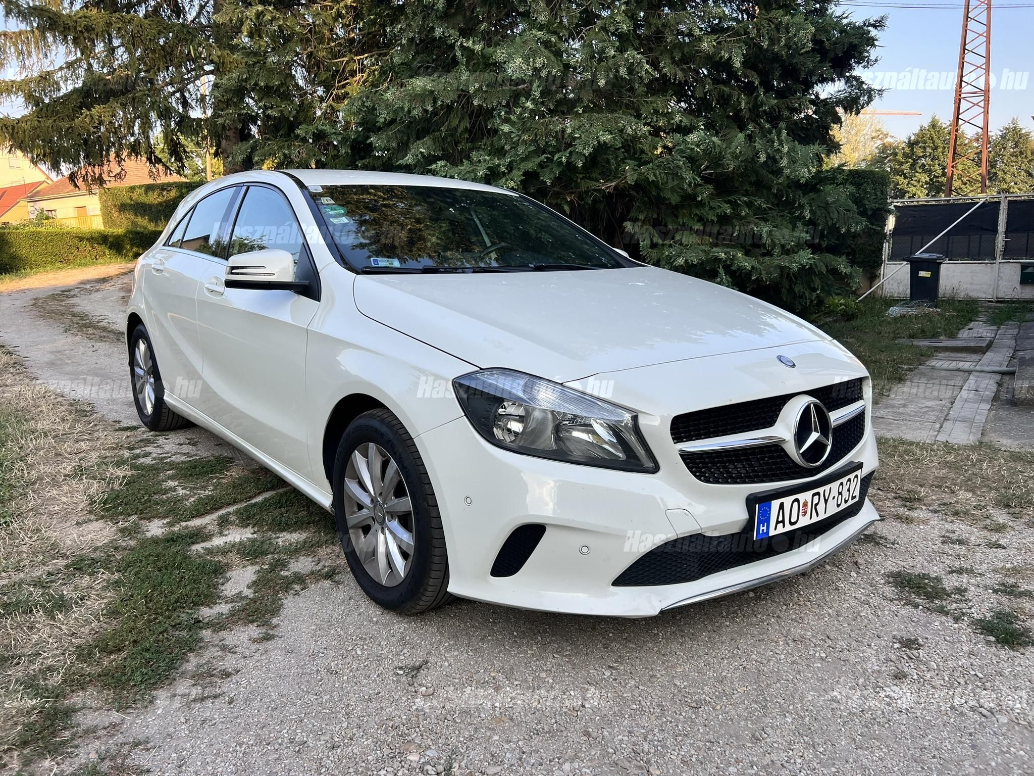 MERCEDES-BENZ A 160 2015/9 - 1