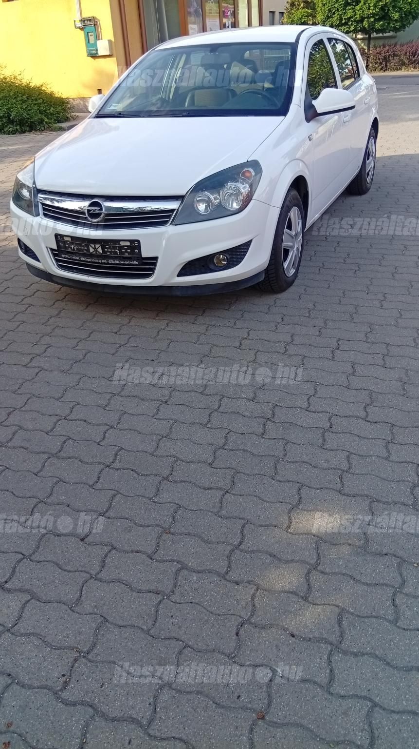 OPEL ASTRA H 2012/11 - 1