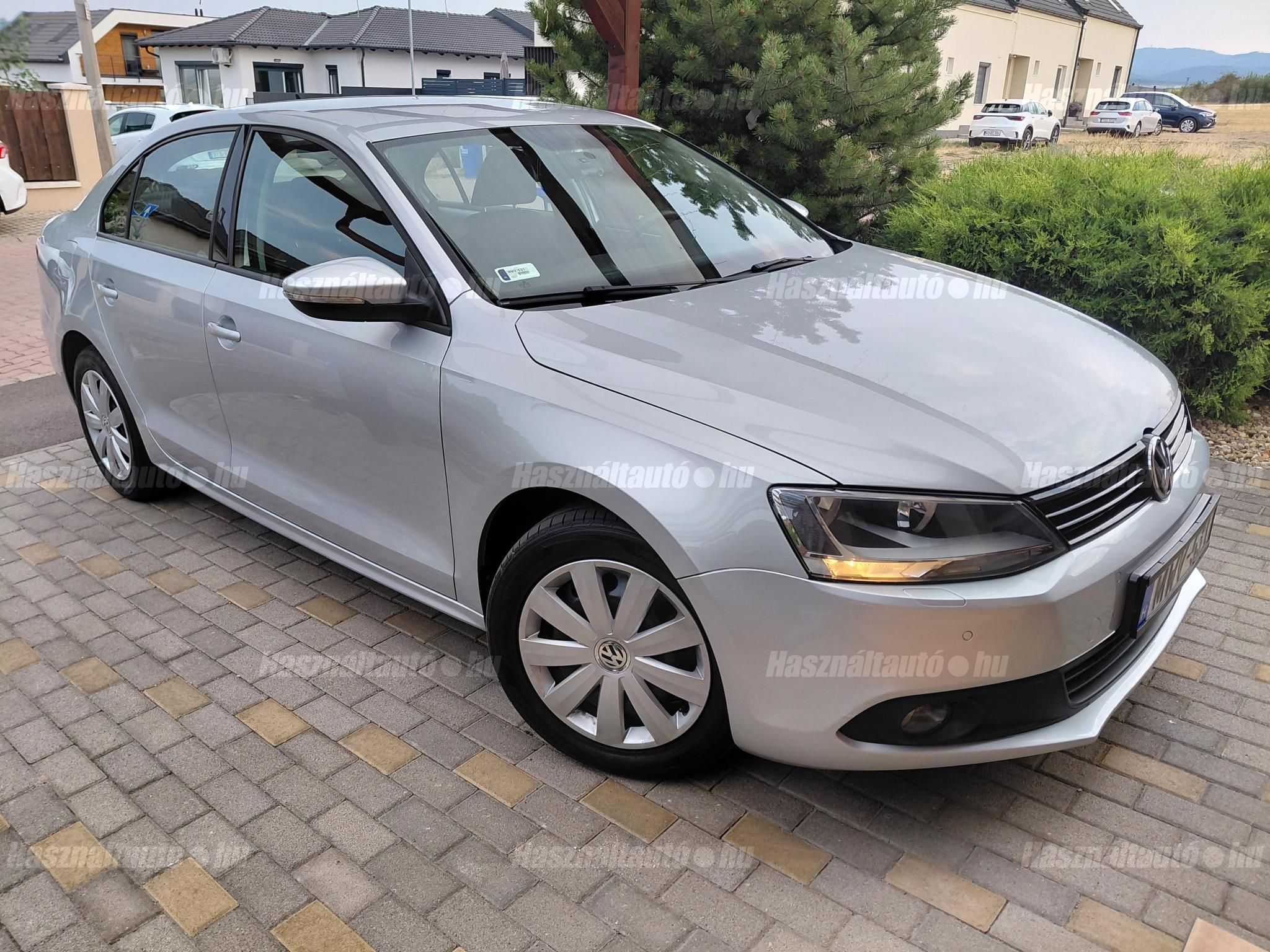 VOLKSWAGEN JETTA 2014/9 - 1