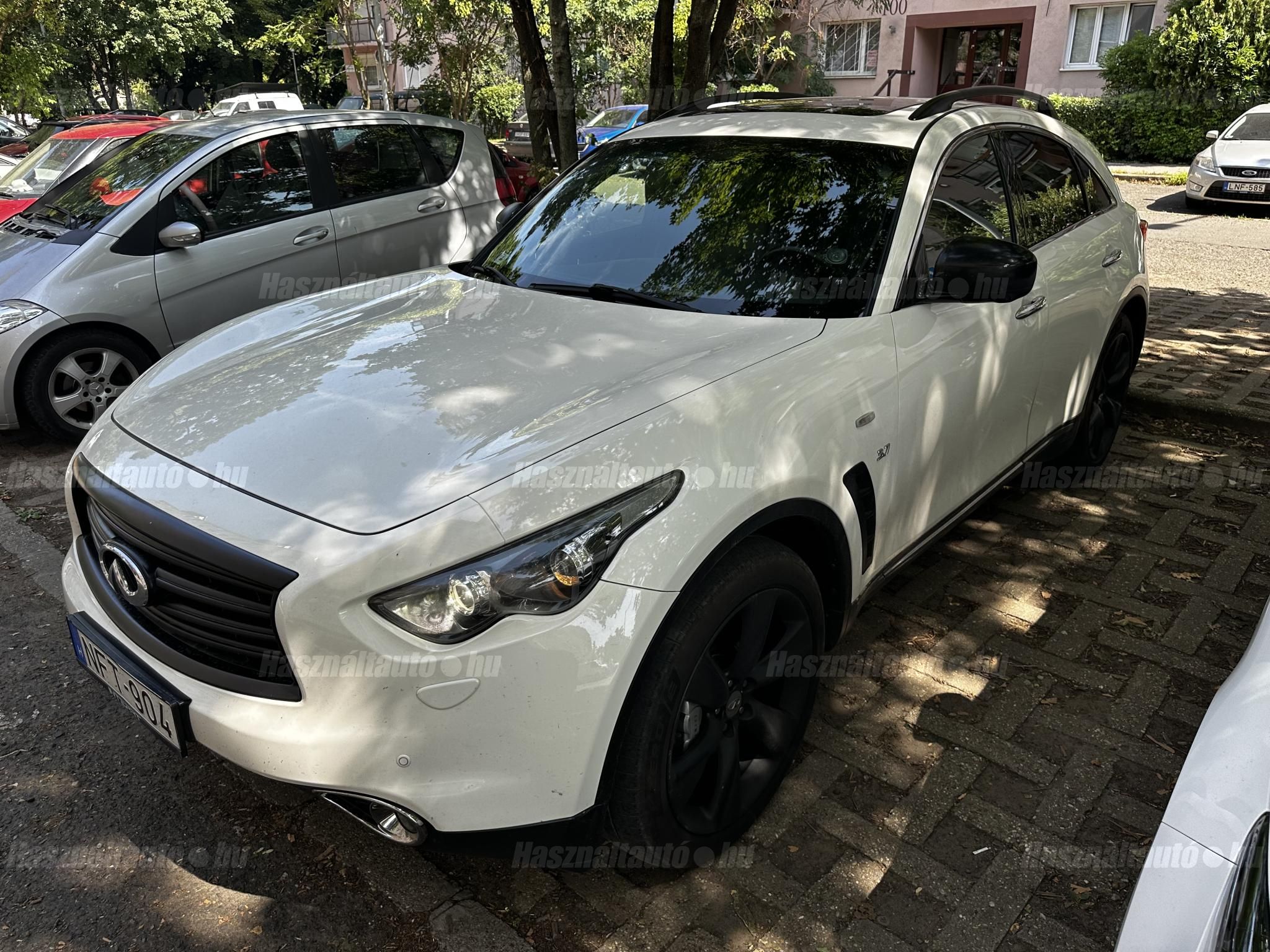 INFINITI QX70 2015/8 - 1