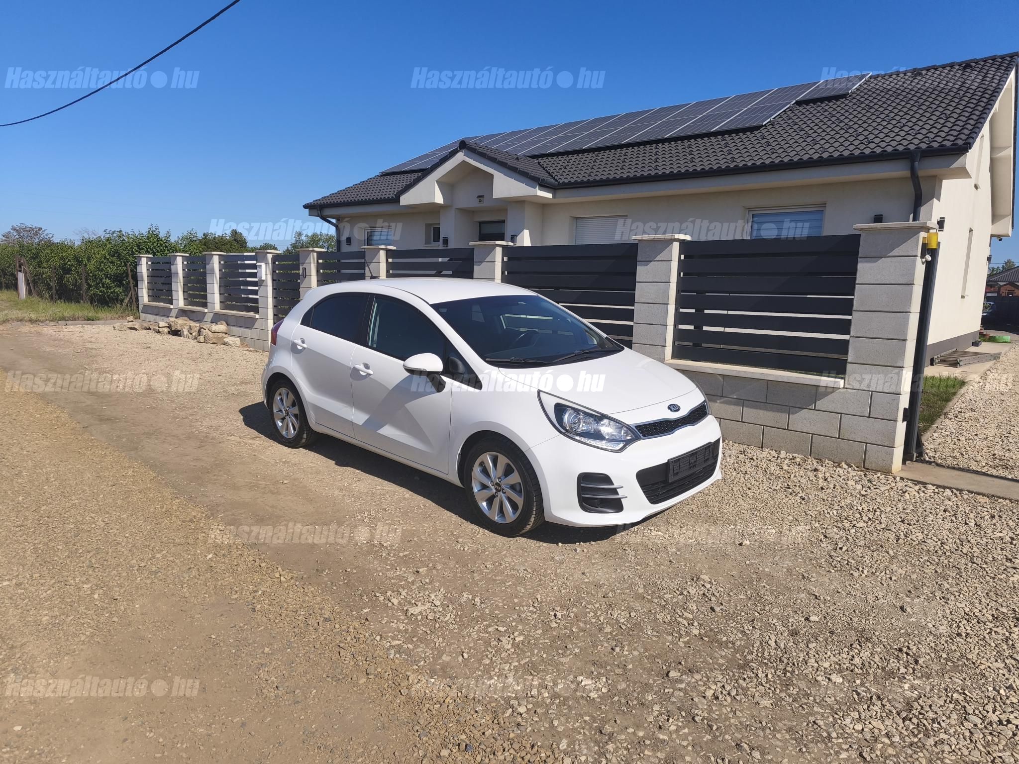 KIA RIO 2016/6 - 1