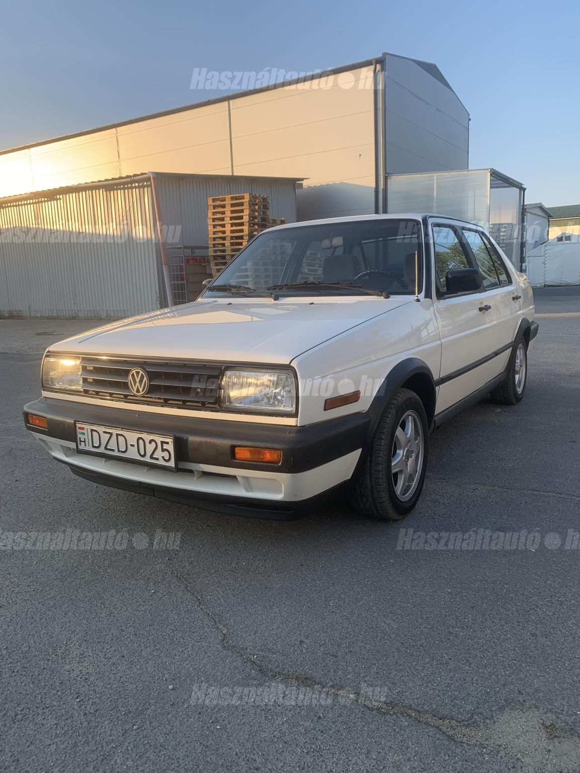 VOLKSWAGEN JETTA II 1992/5 - 1