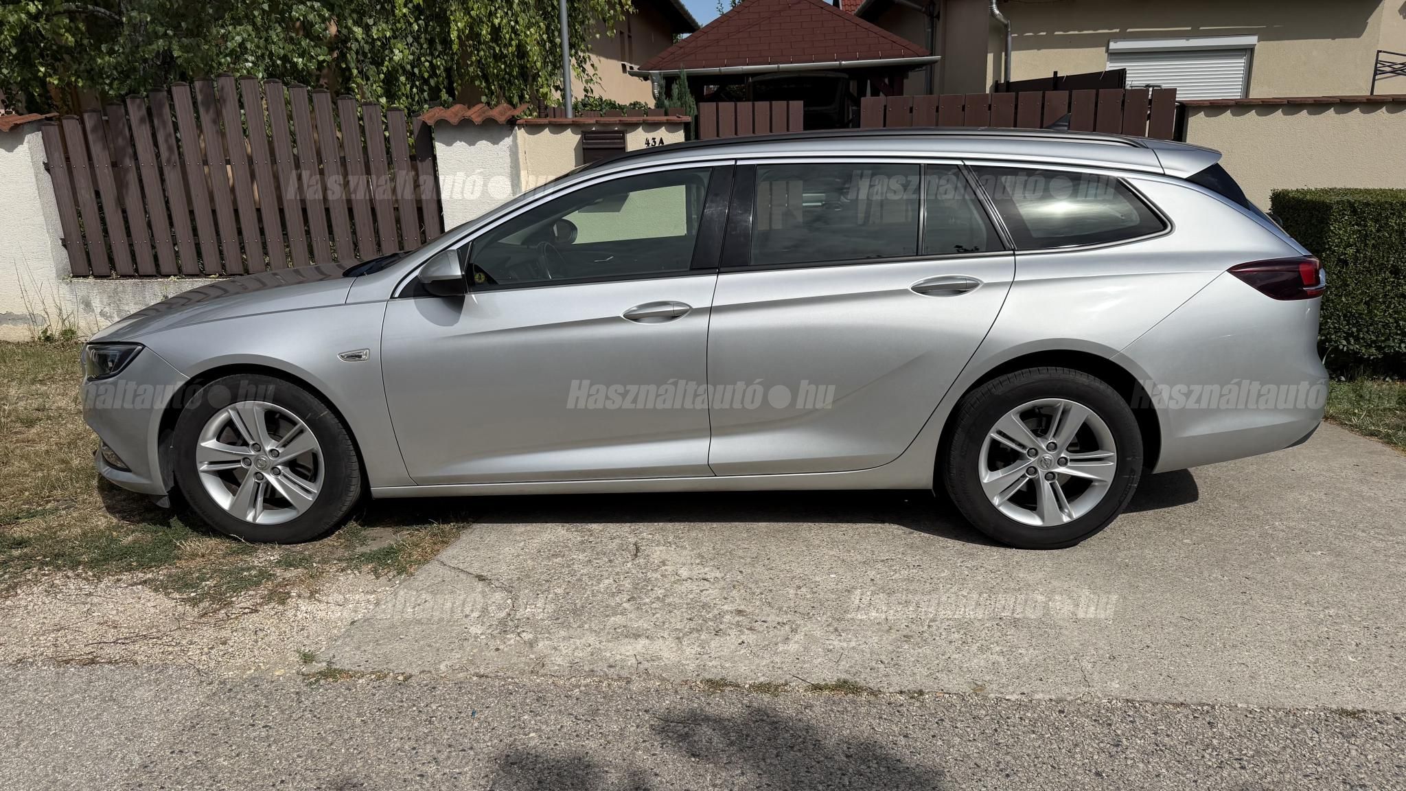 OPEL INSIGNIA 2018/9 - 1
