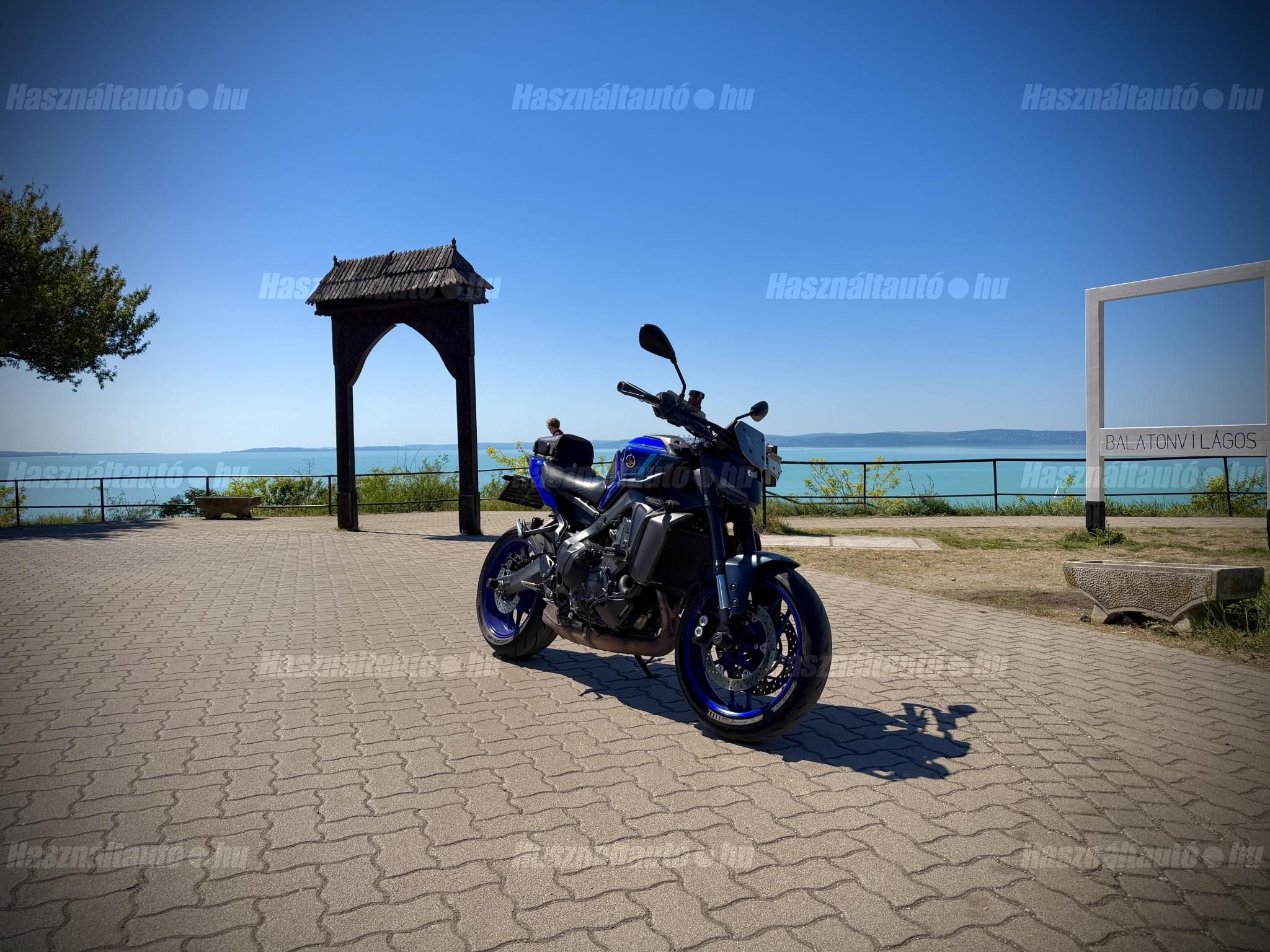 YAMAHA MT-09 2024/5 - 1