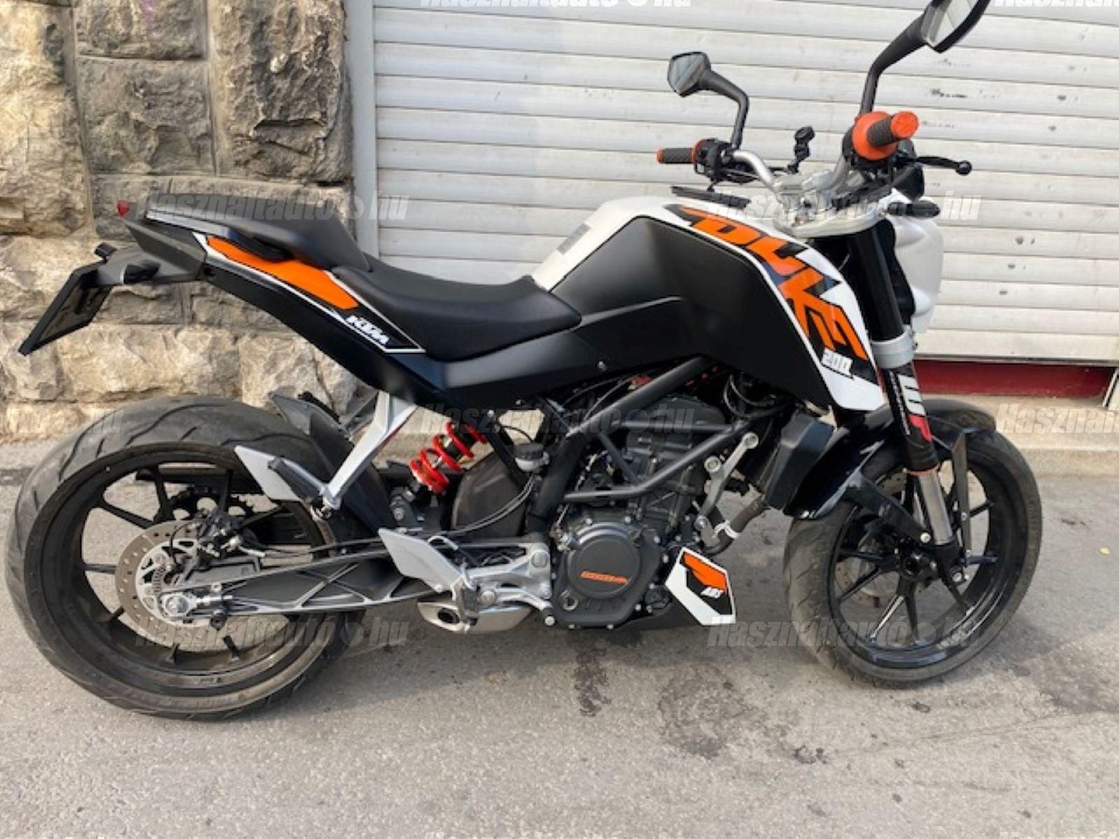 KTM 200 DUKE 2013 - 1