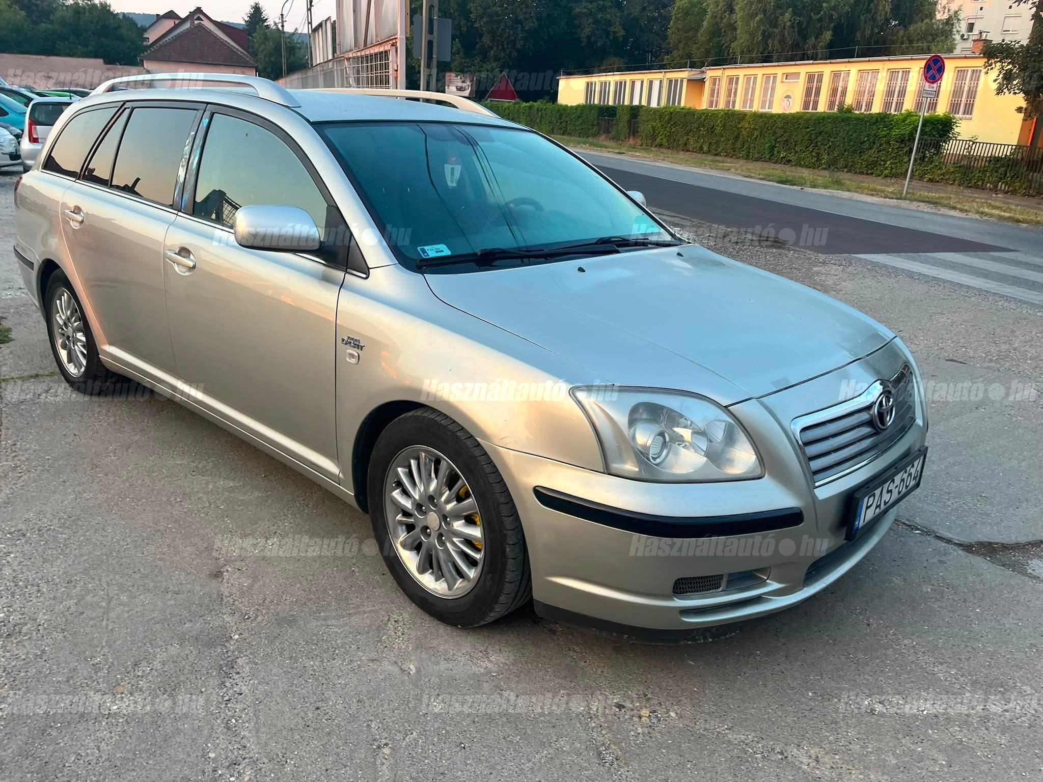 TOYOTA AVENSIS 2005/9 - 1
